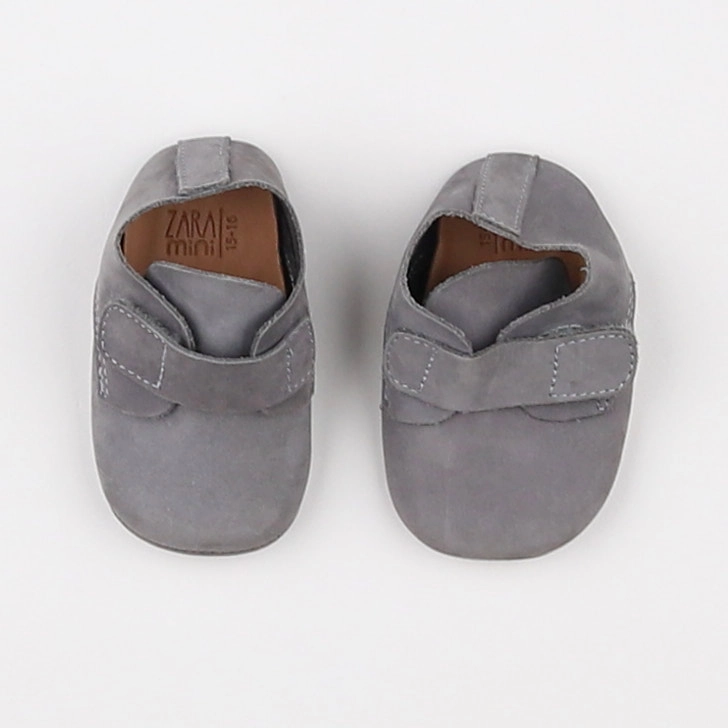 Zara - chaussons gris - pointure 15/16