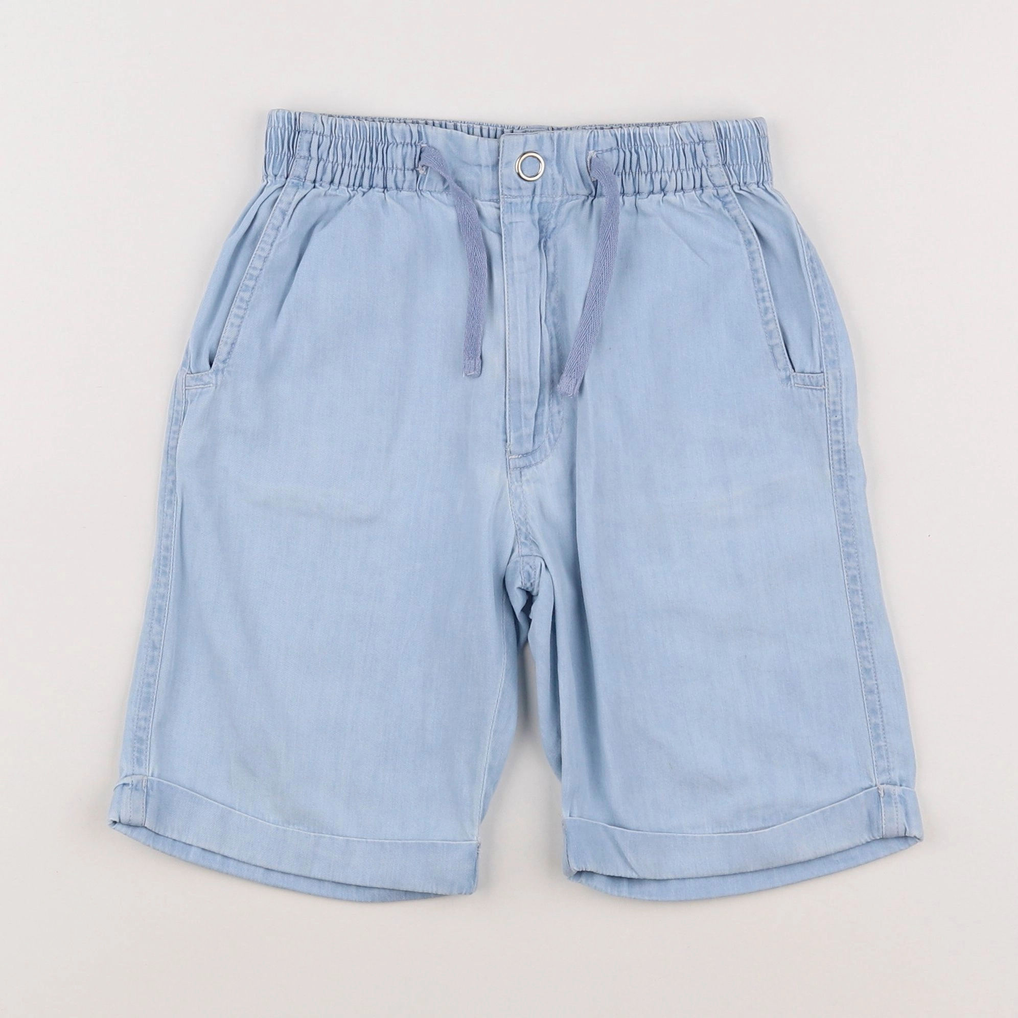 Bonton - short bleu - 8 ans