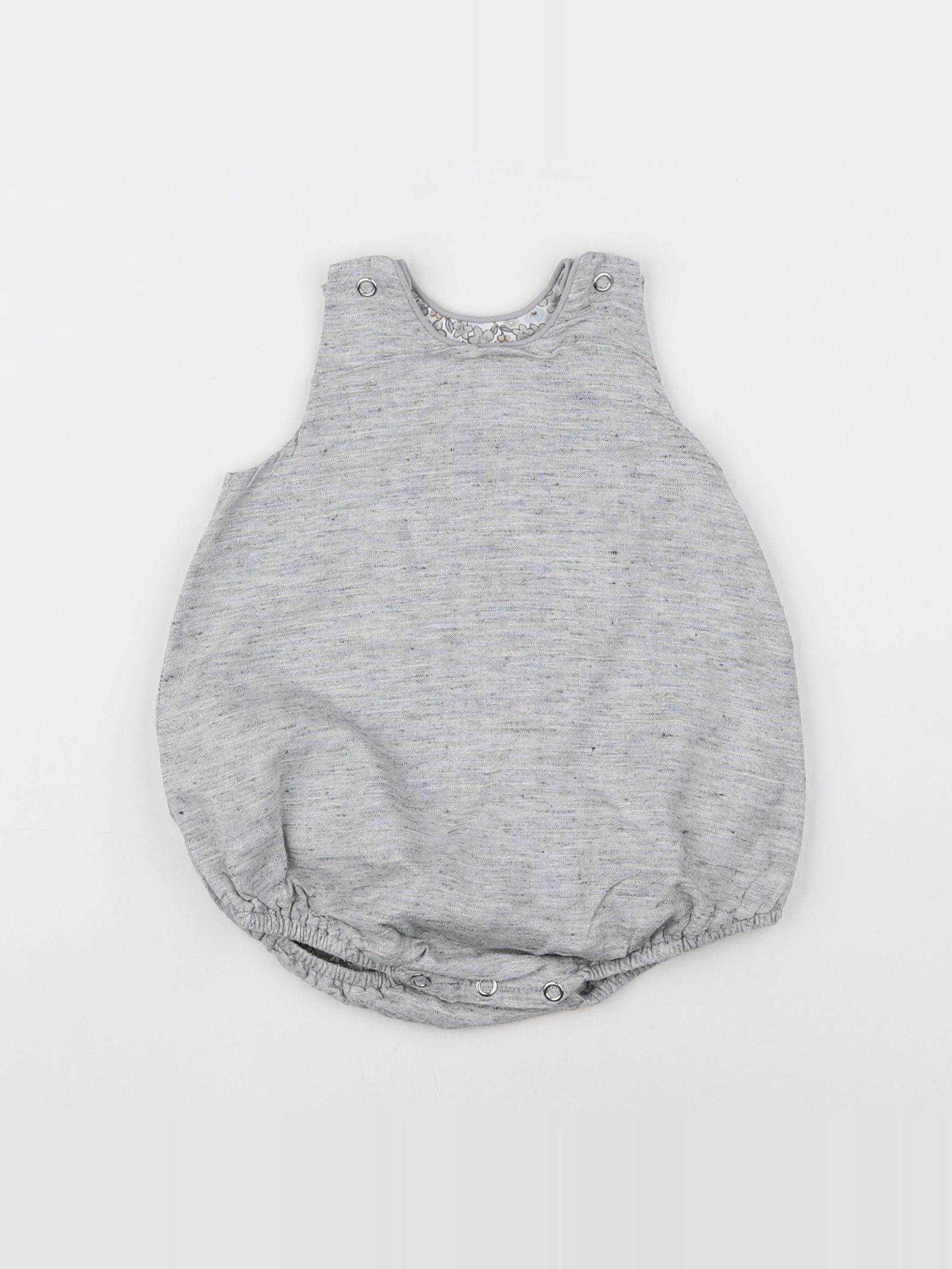 En culotte courte - combinaison gris - 3/6 mois