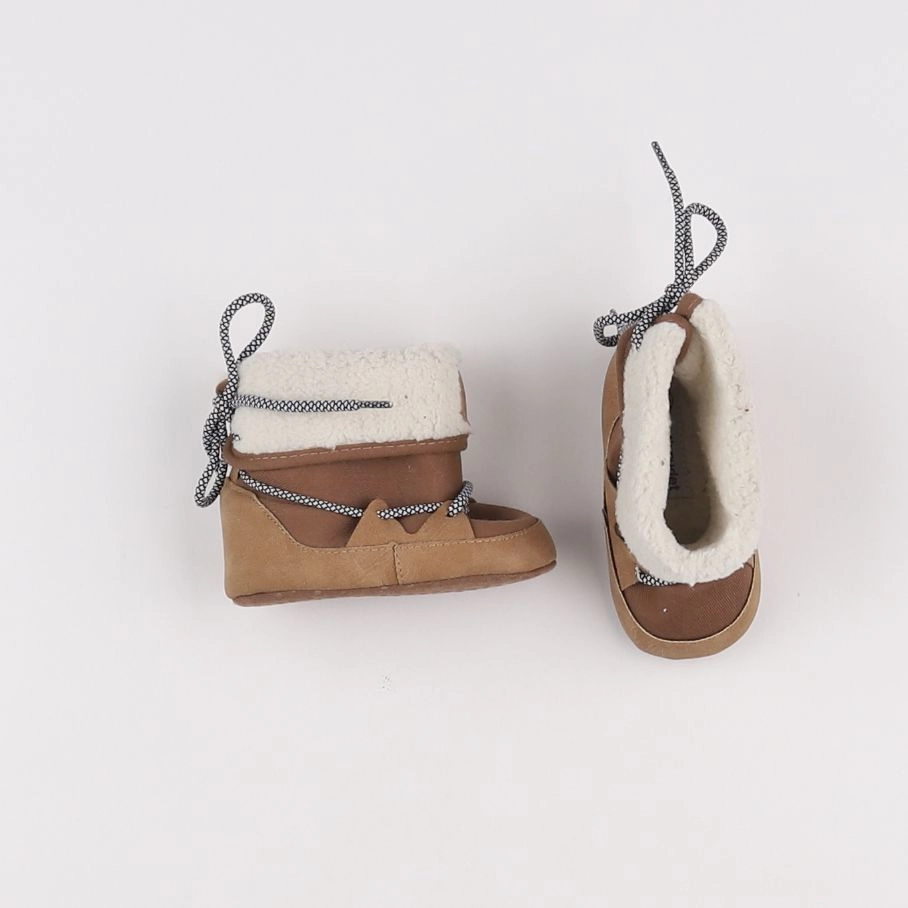 Vertbaudet - chaussons marron - pointure 19