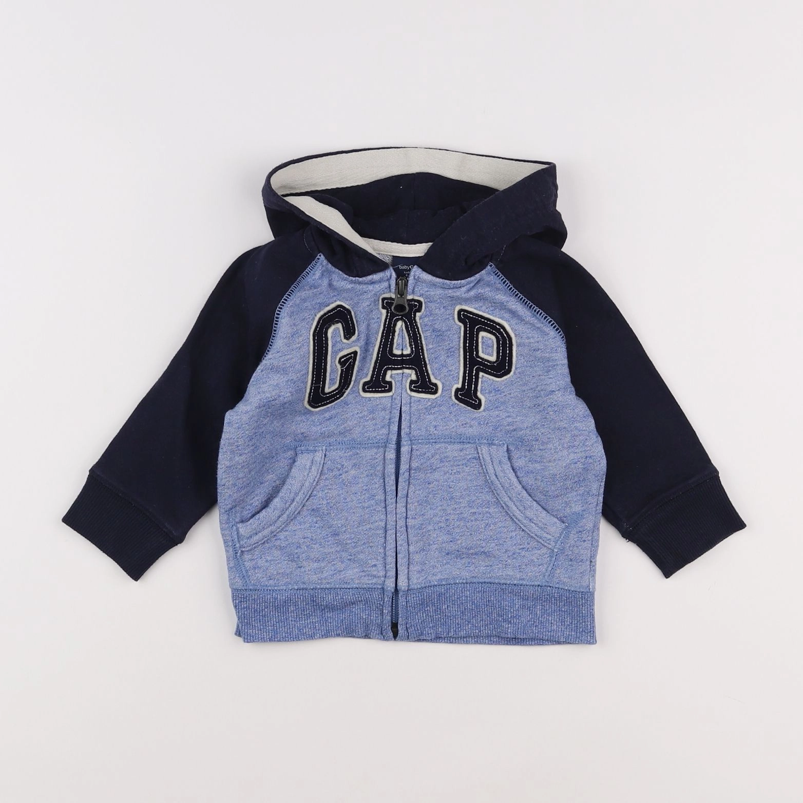 GAP - sweat bleu - 6/12 mois