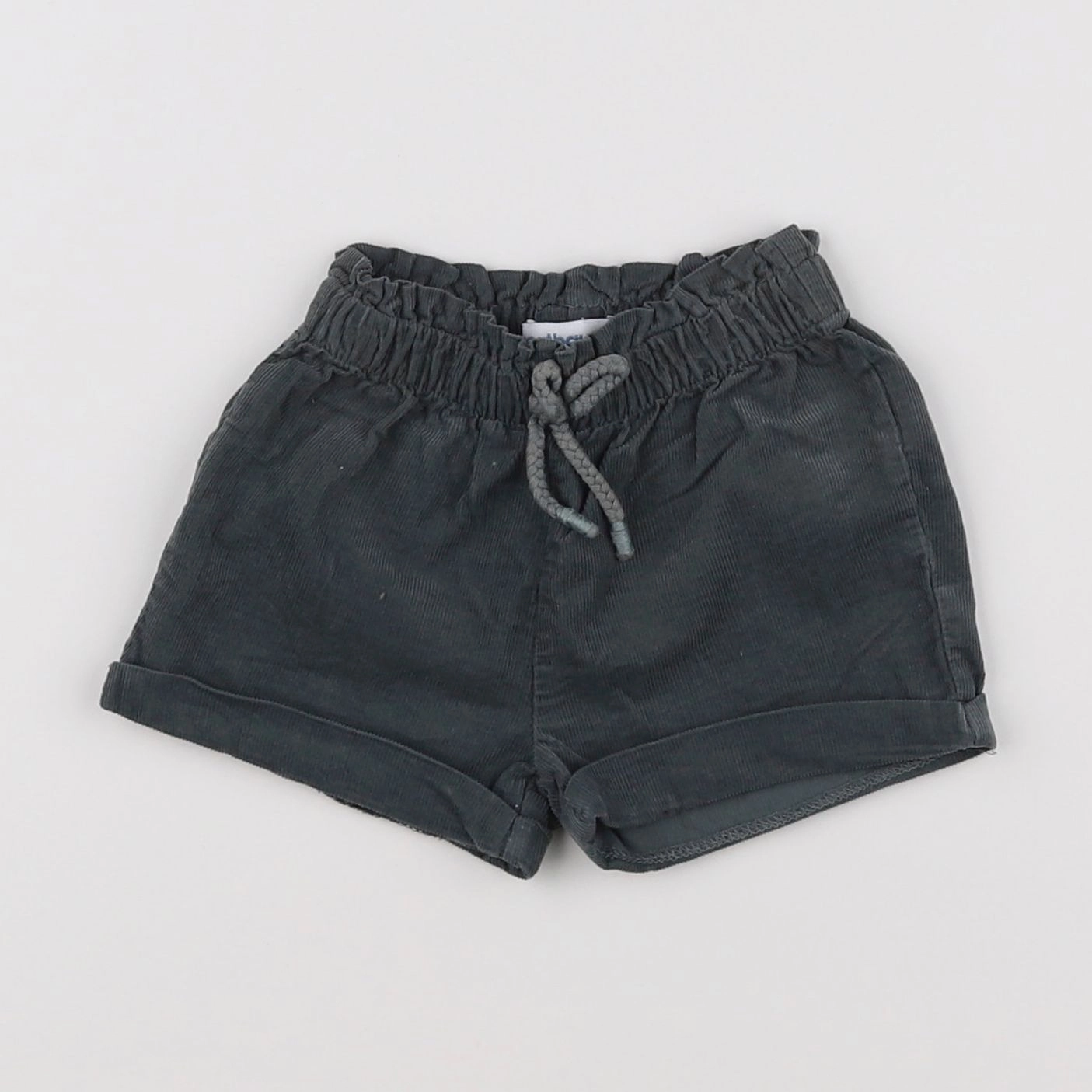 Vertbaudet - short vert - 6 mois