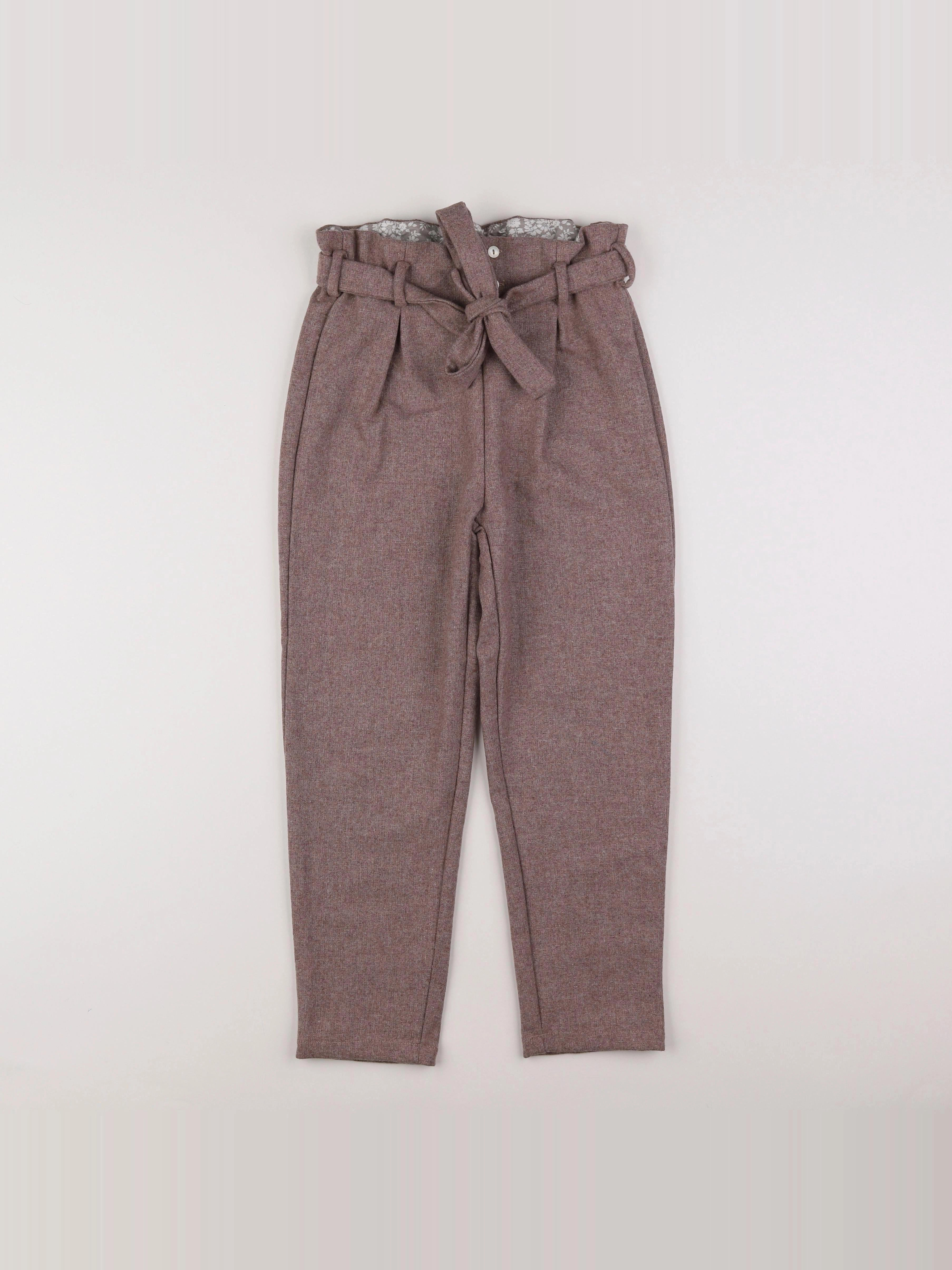 Bonnet à Pompon - pantalon marron - 10 ans