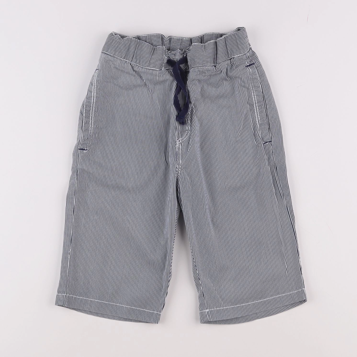 H&M - pantacourt bleu - 8/9 ans