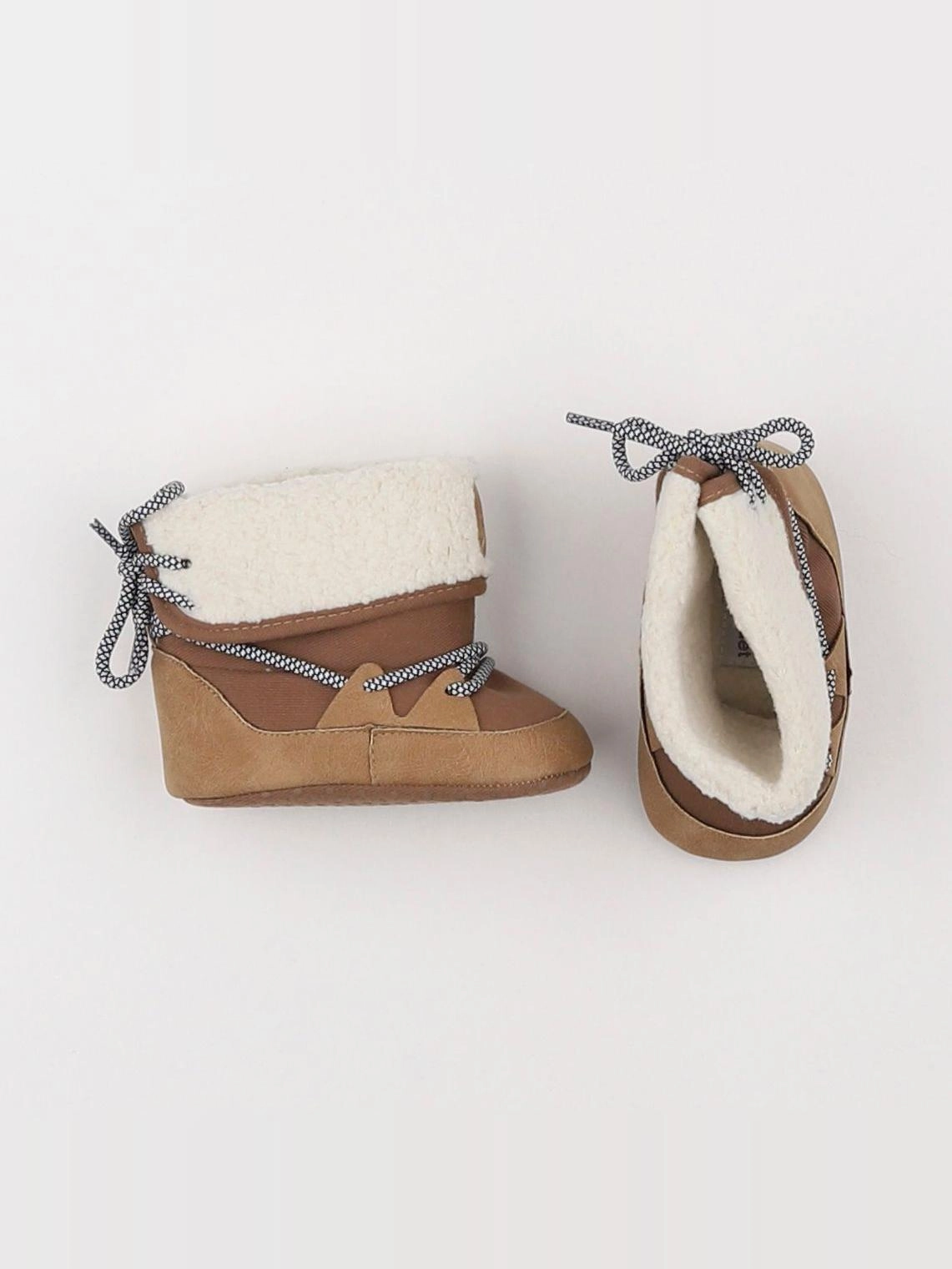 Vertbaudet - chaussons marron - pointure 19