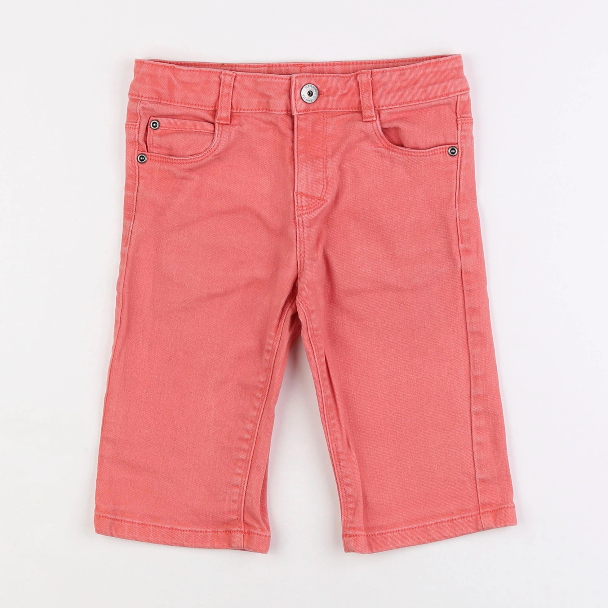 Vertbaudet - short rouge - 7 ans