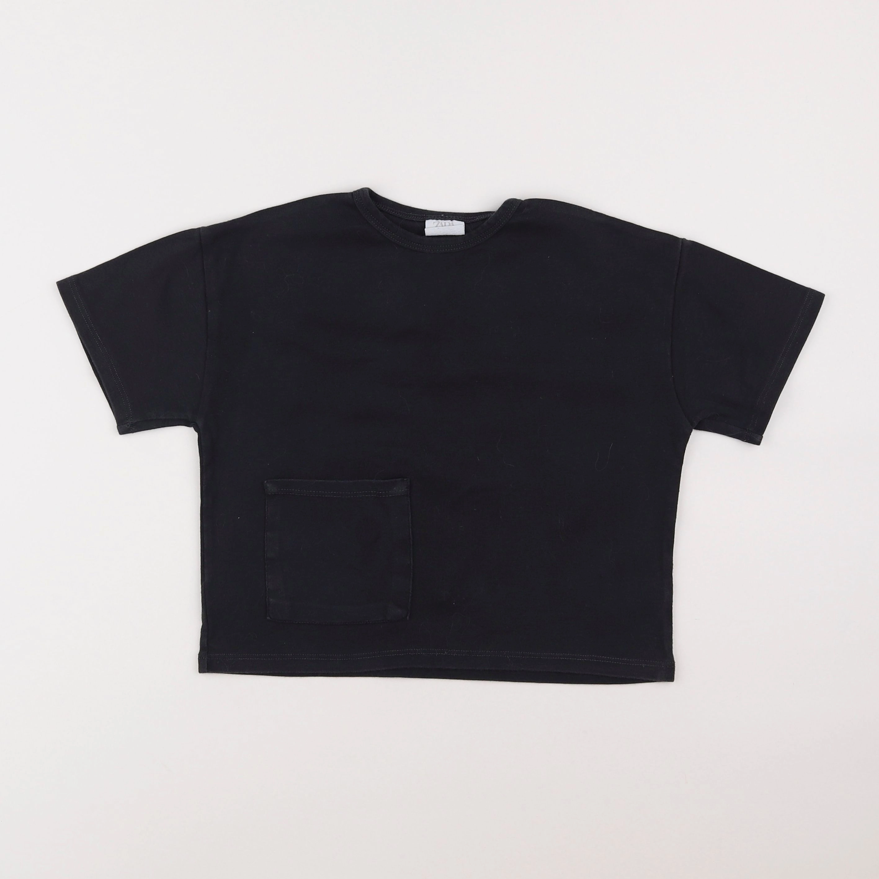 Zara - tee-shirt noir - 6 ans