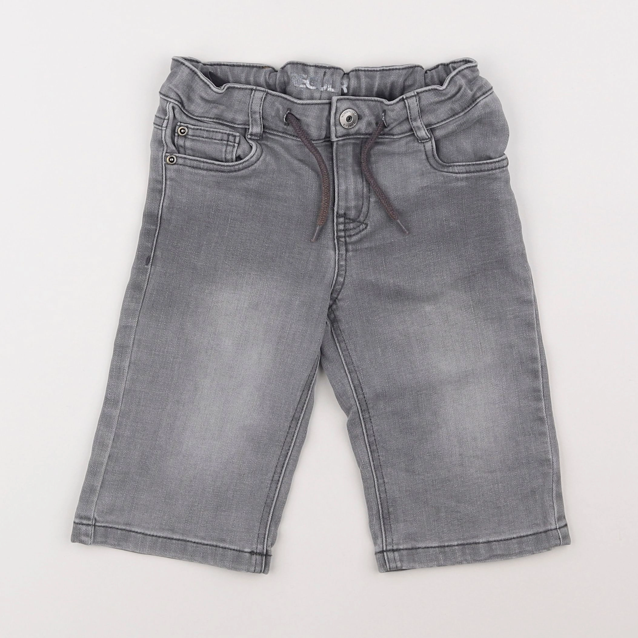 Vertbaudet - short gris - 6 ans