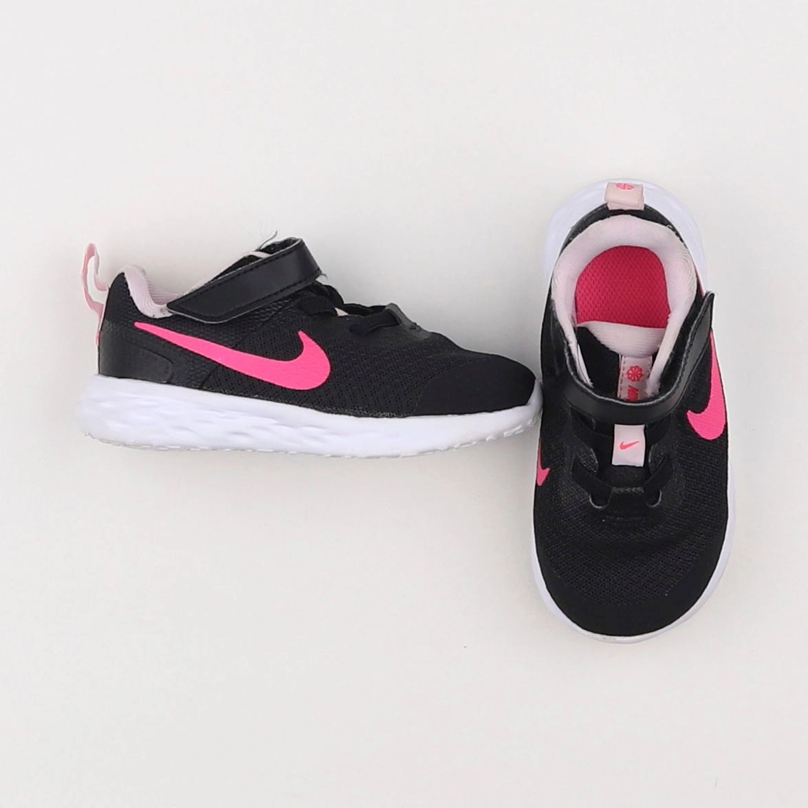 Nike - baskets noir - pointure 22/23