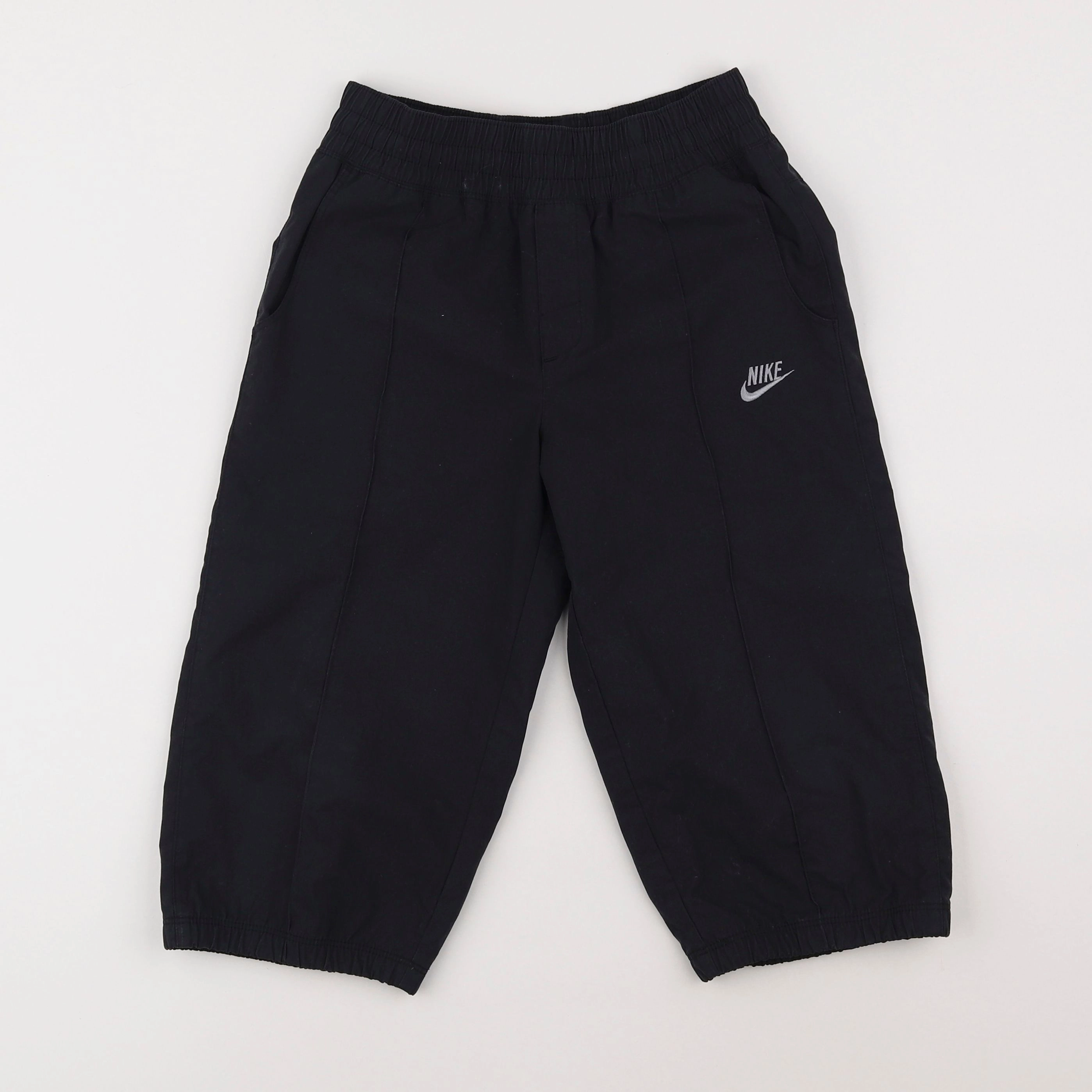 Nike - pantacourt noir - 7/8 ans