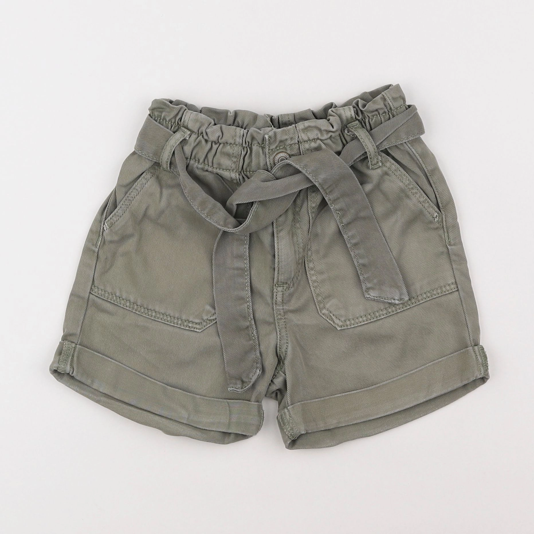 Vertbaudet - short vert - 5 ans