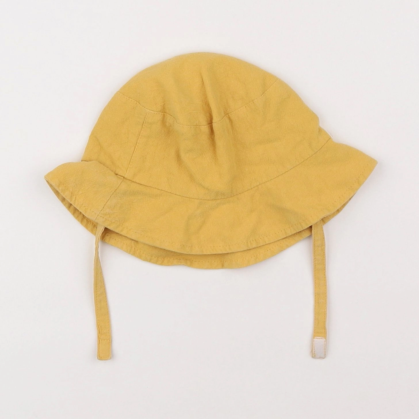 Zara - chapeau jaune - 12/18 mois