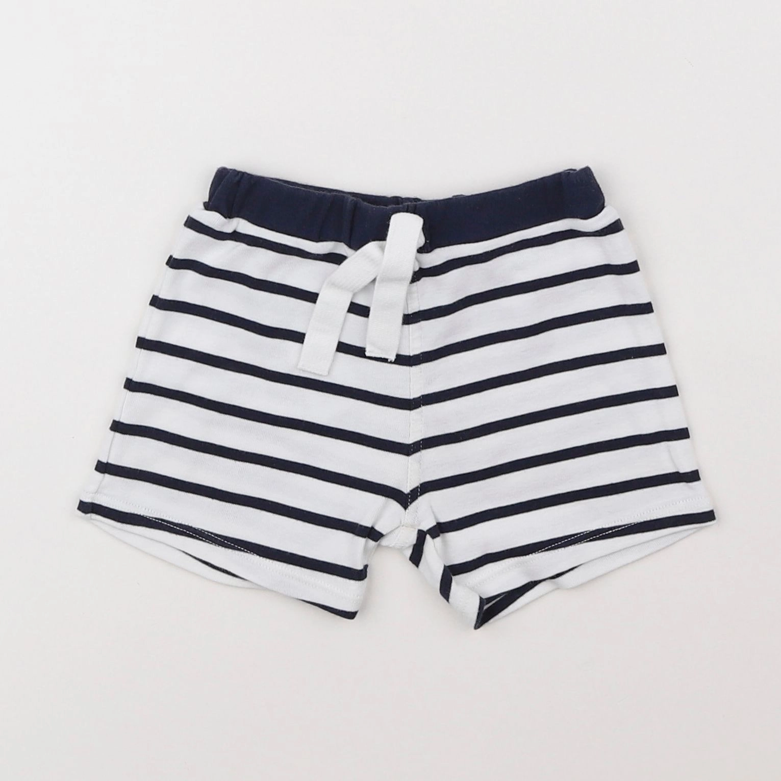 Petit Bateau - short blanc - 18 mois