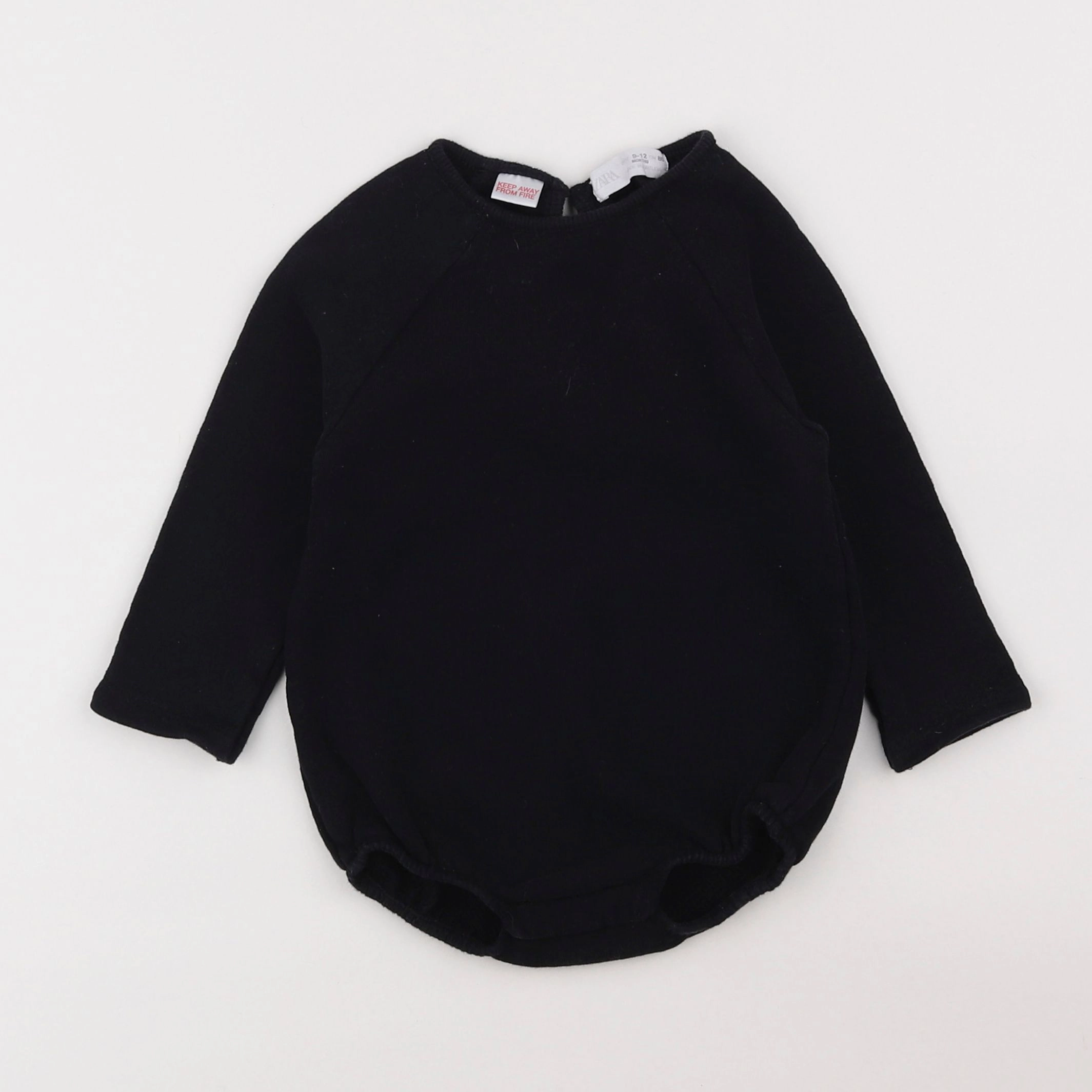 Zara - combinaison "petites ailes de chauve-souris au dos" noir - 9/12 mois