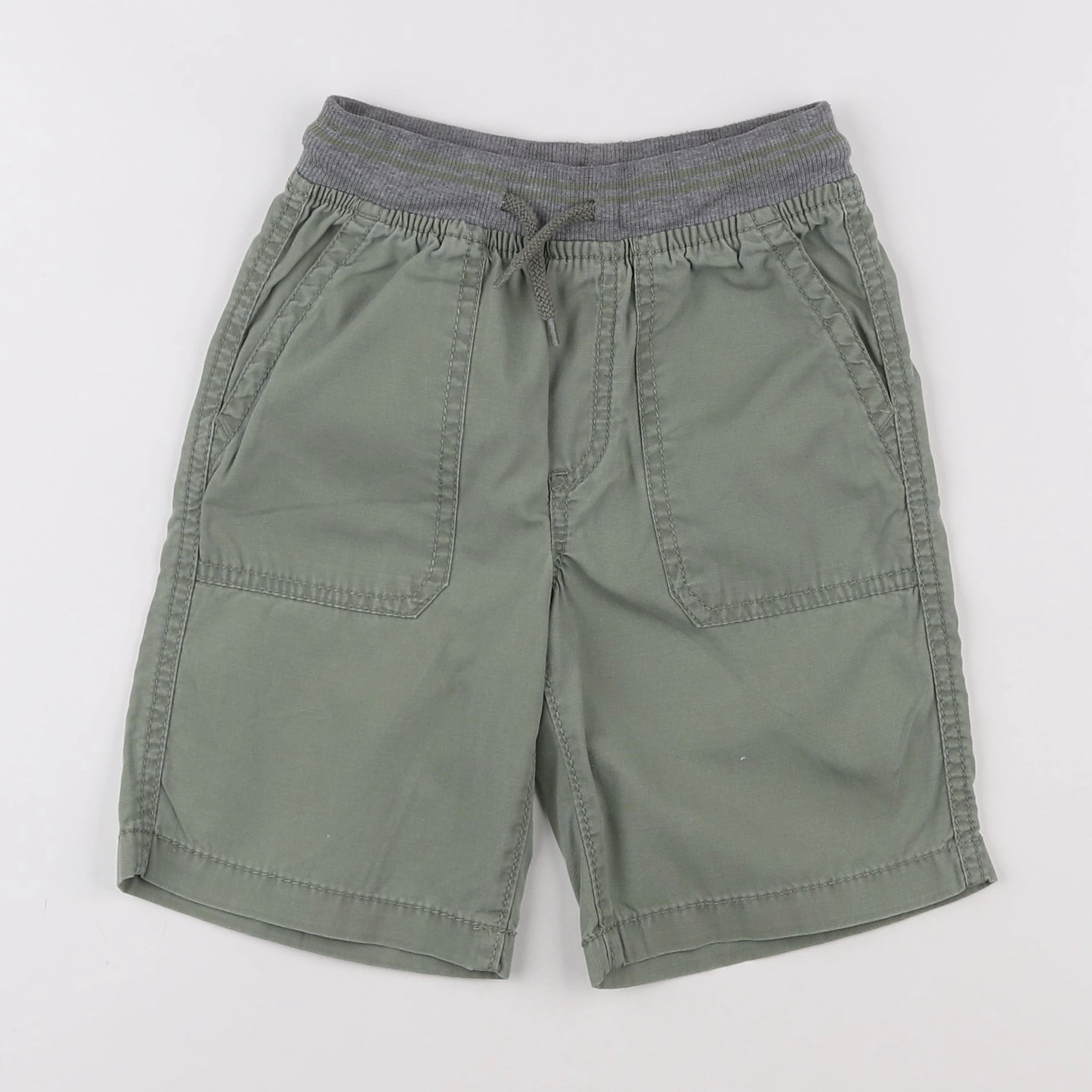 Oshkosh - short vert - 5 ans