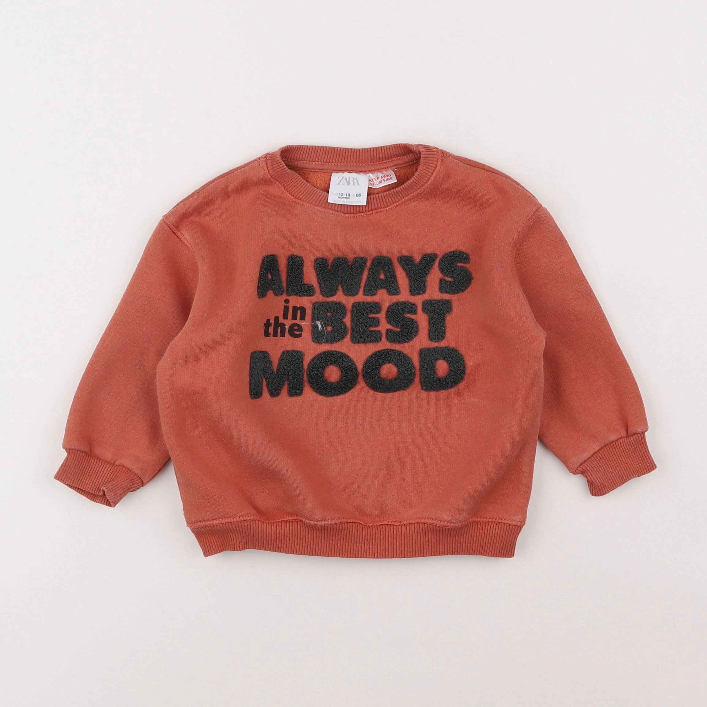 Zara - sweat rouge - 12/18 mois