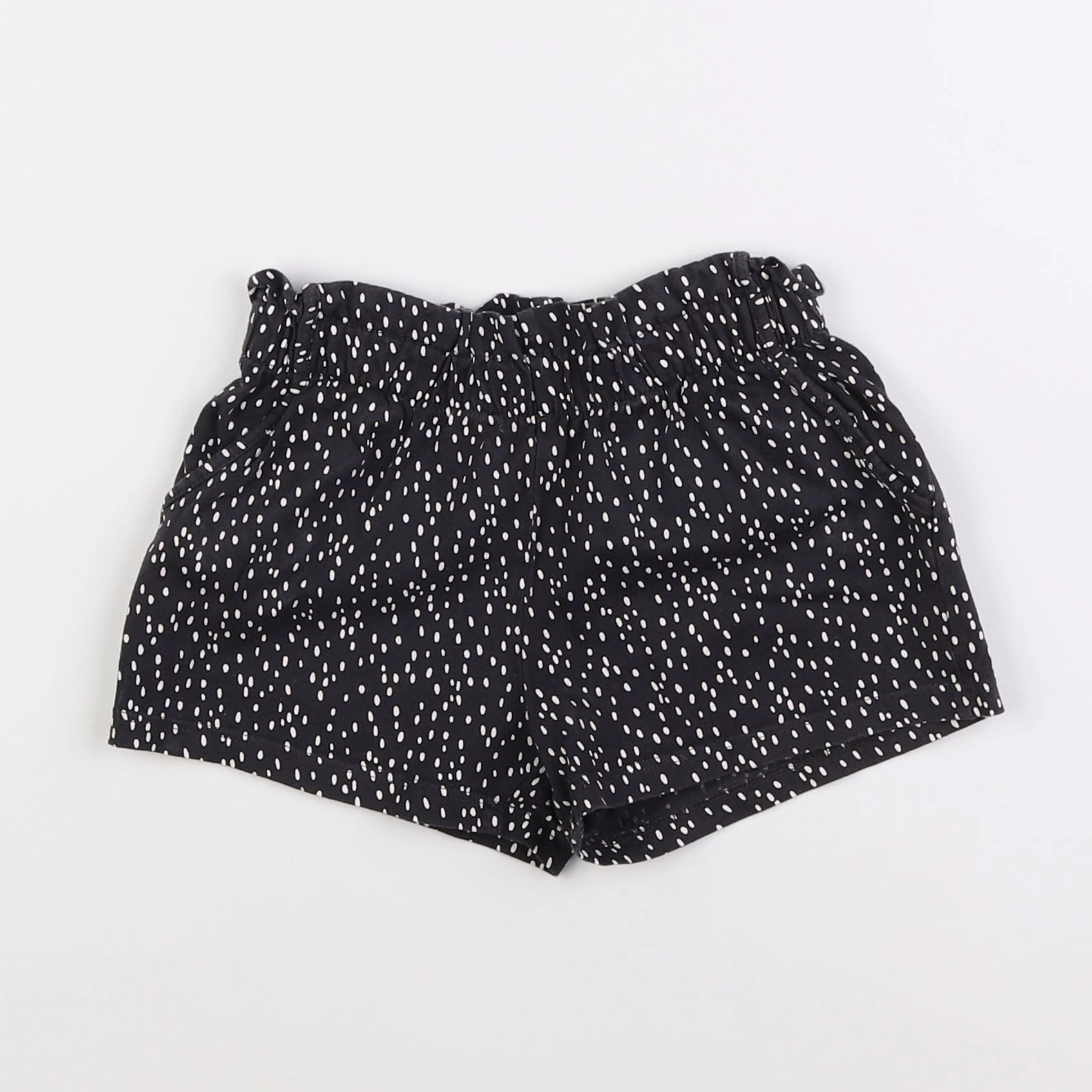 H&M - short noir - 3/4 ans