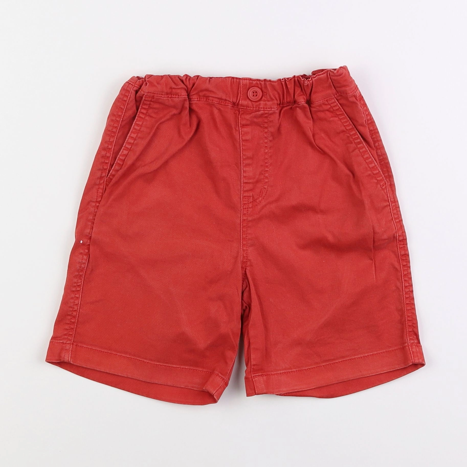 Uniqlo - short rouge - 3/4 ans