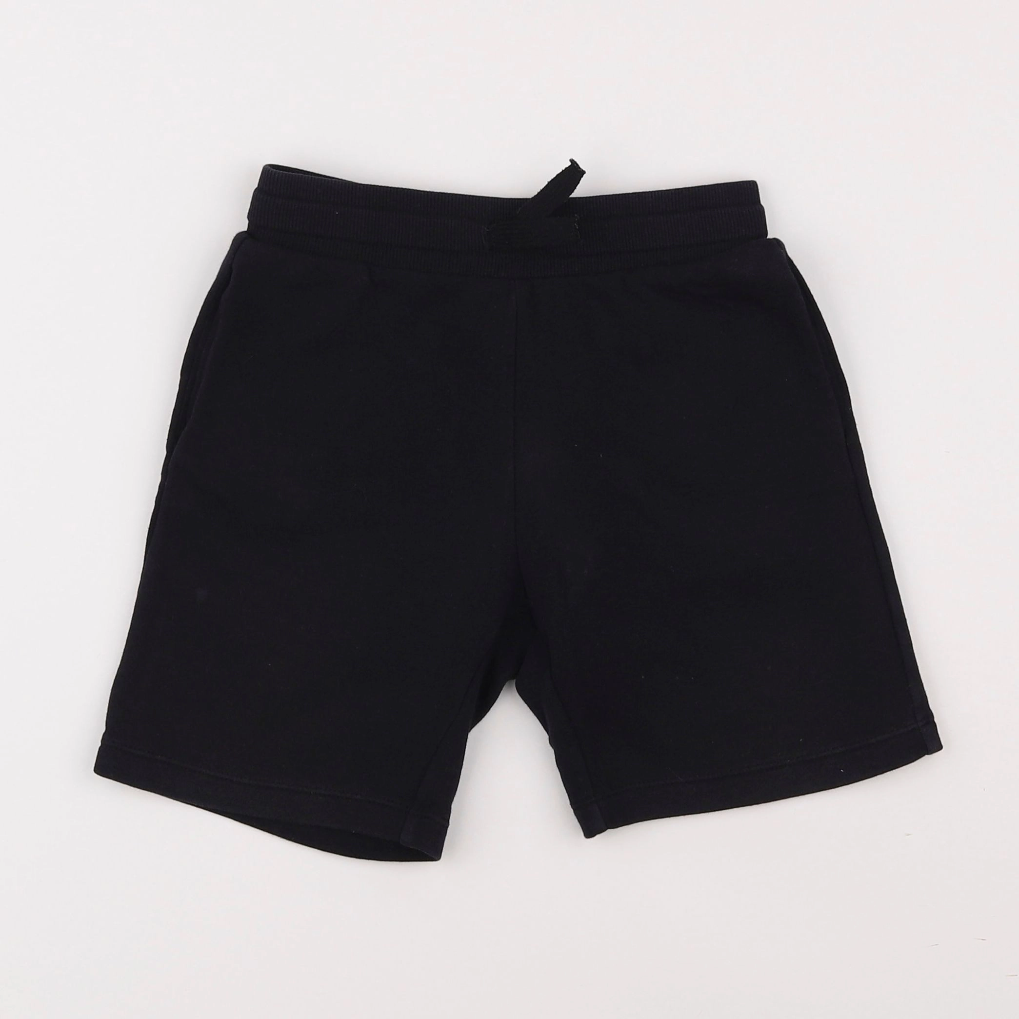 H&M - short noir - 6/7 ans