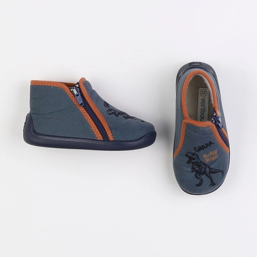 Vertbaudet - chaussons gris - pointure 22