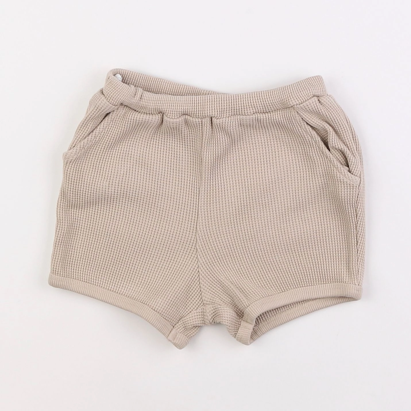 H&M - short beige - 12 mois