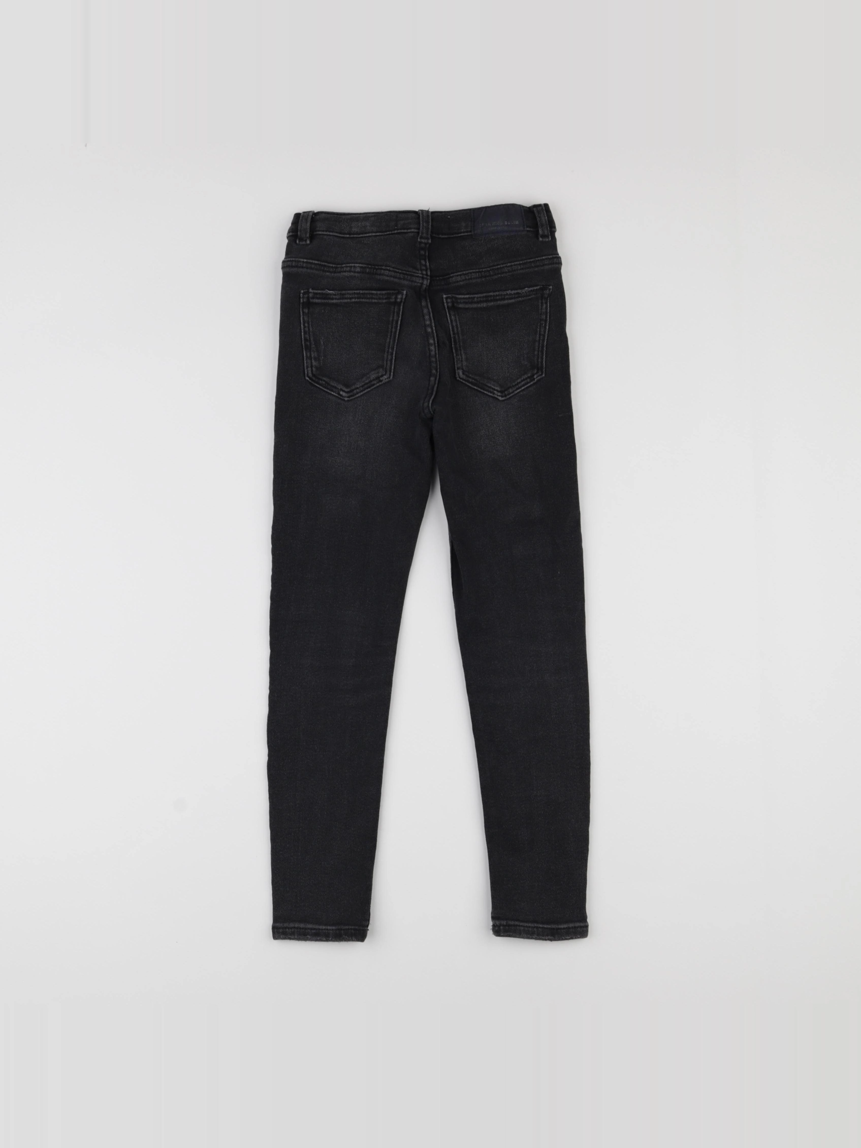 Zara - jean noir - 8 ans