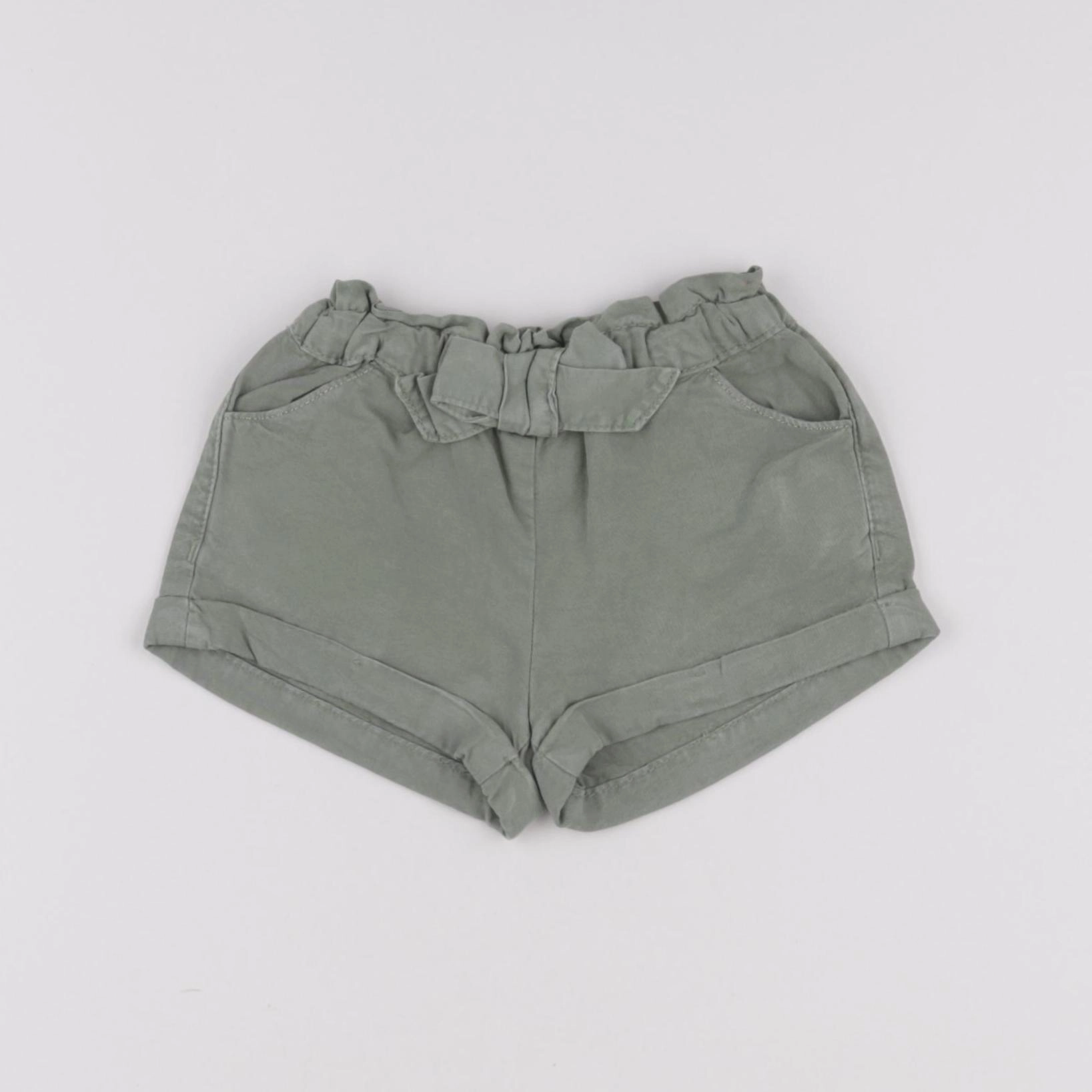 Tape à l'oeil - short vert - 6 mois