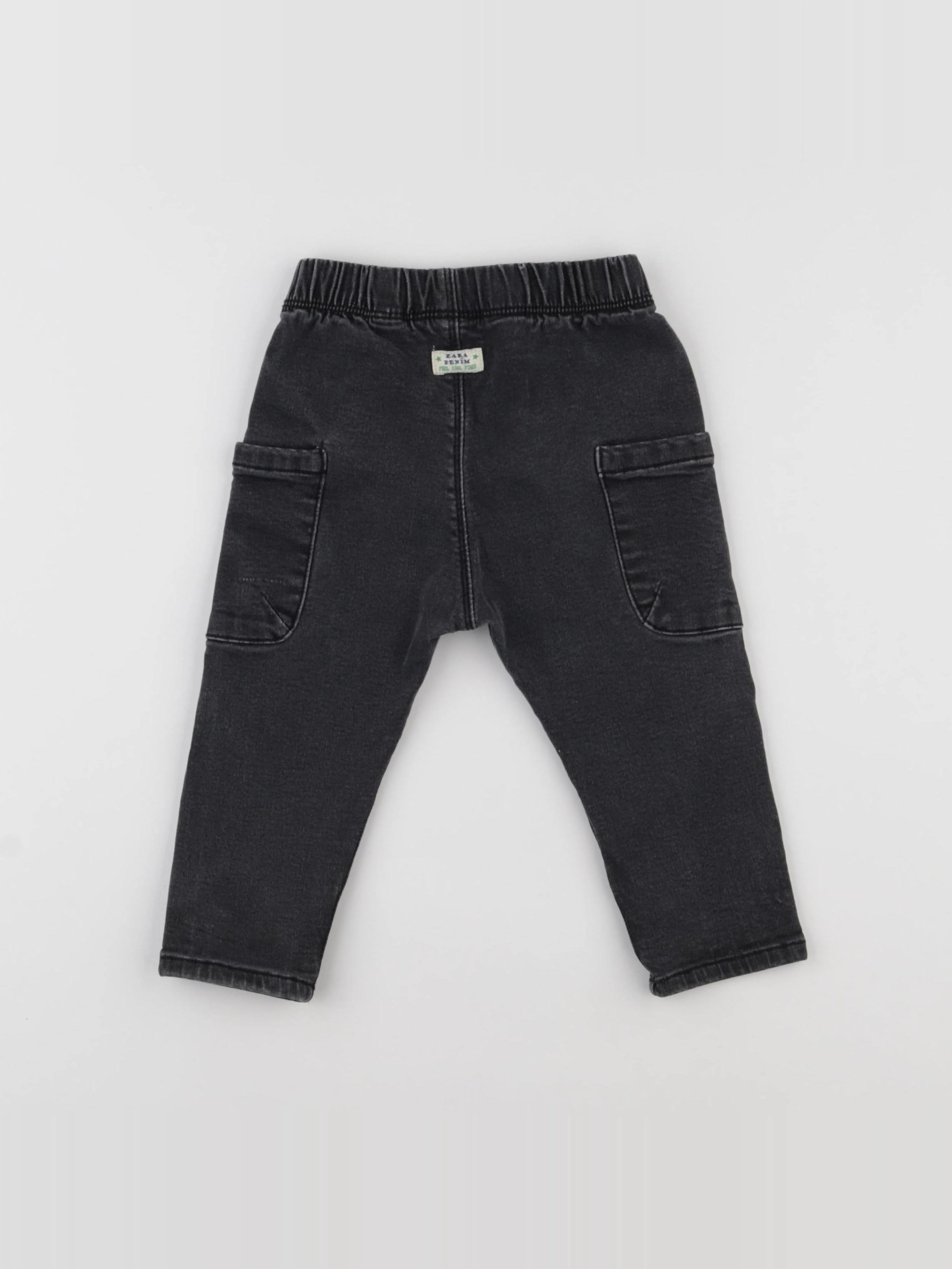 Zara - jean noir - 12/18 mois