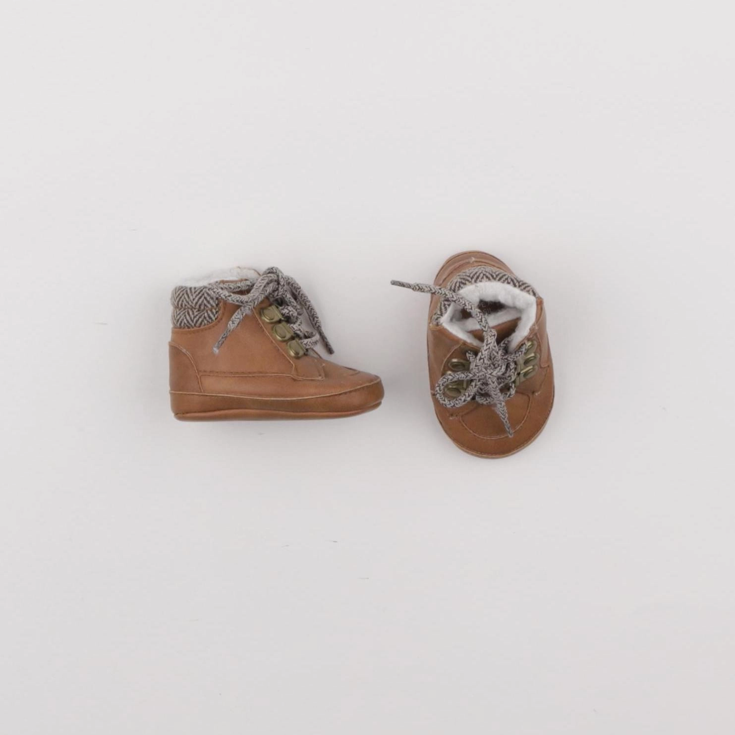 Tape à l'oeil - chaussons marron - pointure 17