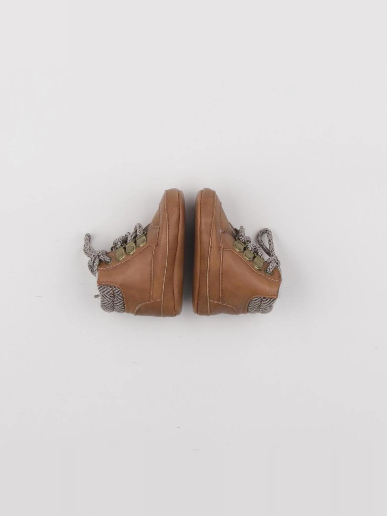 Tape à l'oeil - chaussons marron - pointure 17