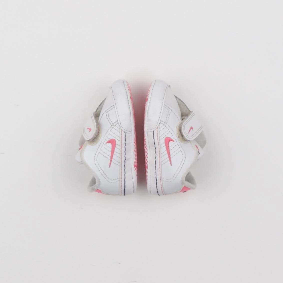 Nike - chaussons blanc - pointure 17