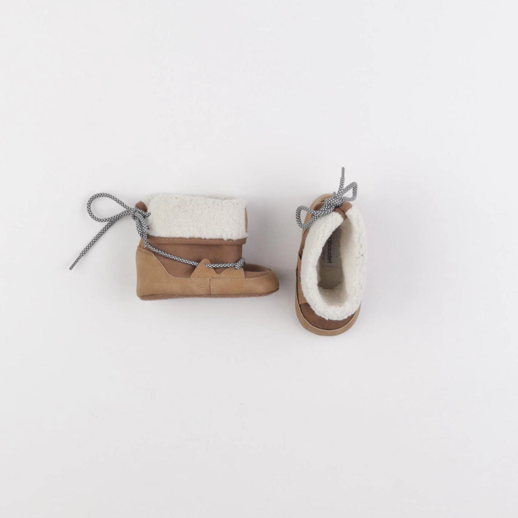 Vertbaudet - chaussons marron - pointure 19