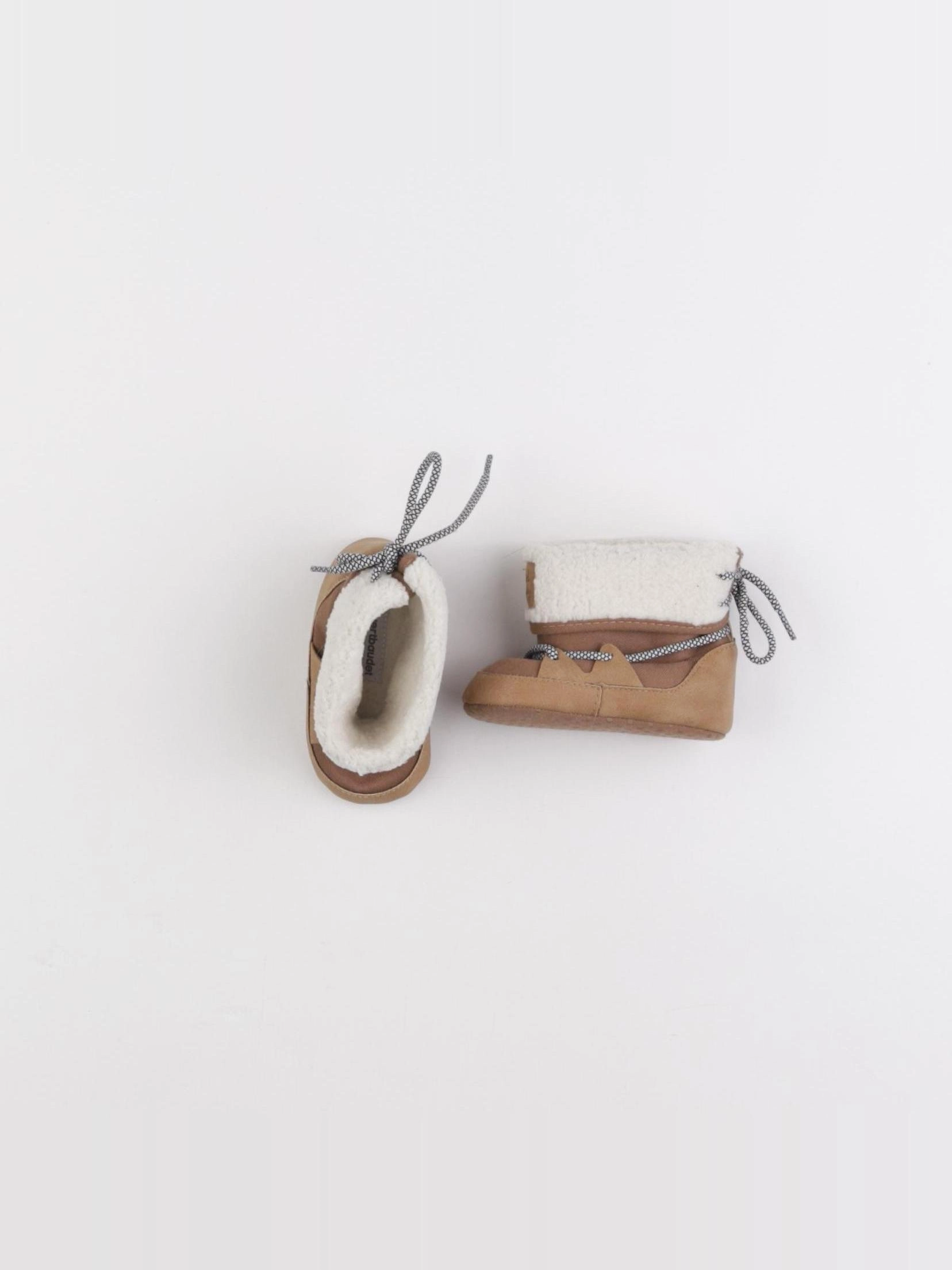 Vertbaudet - chaussons marron - pointure 19