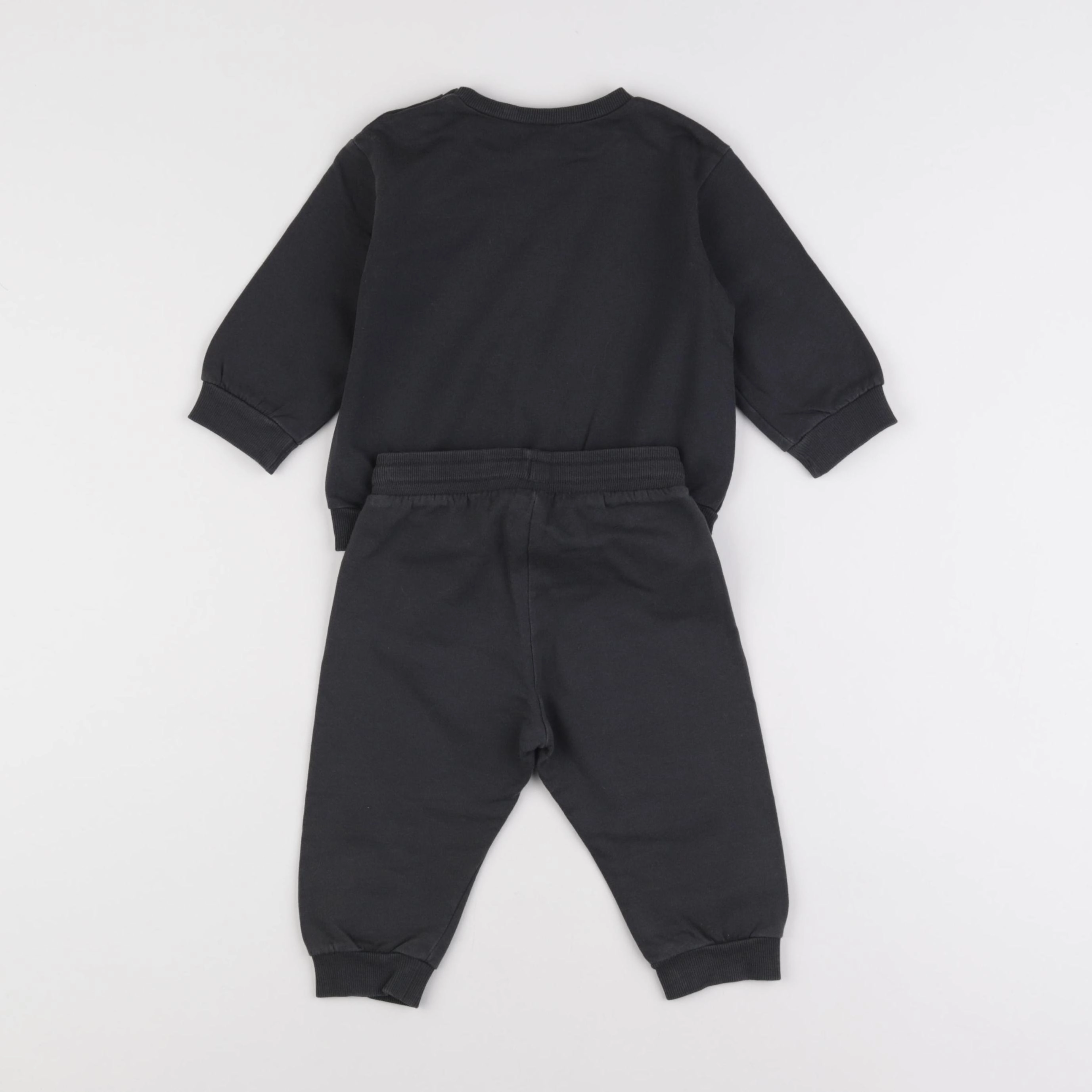 H&M - ensemble gris - 6/9 mois