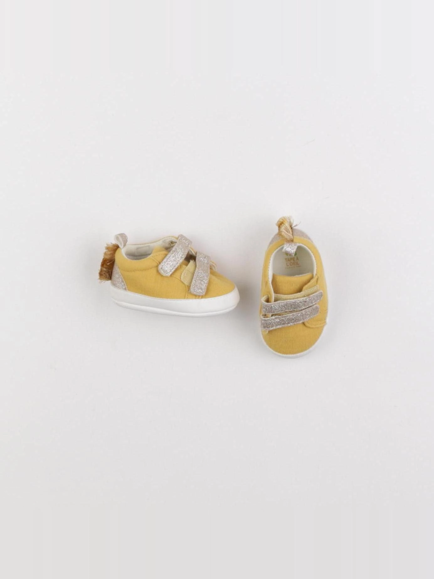 Tape à l'oeil - chaussons jaune - pointure 17/18