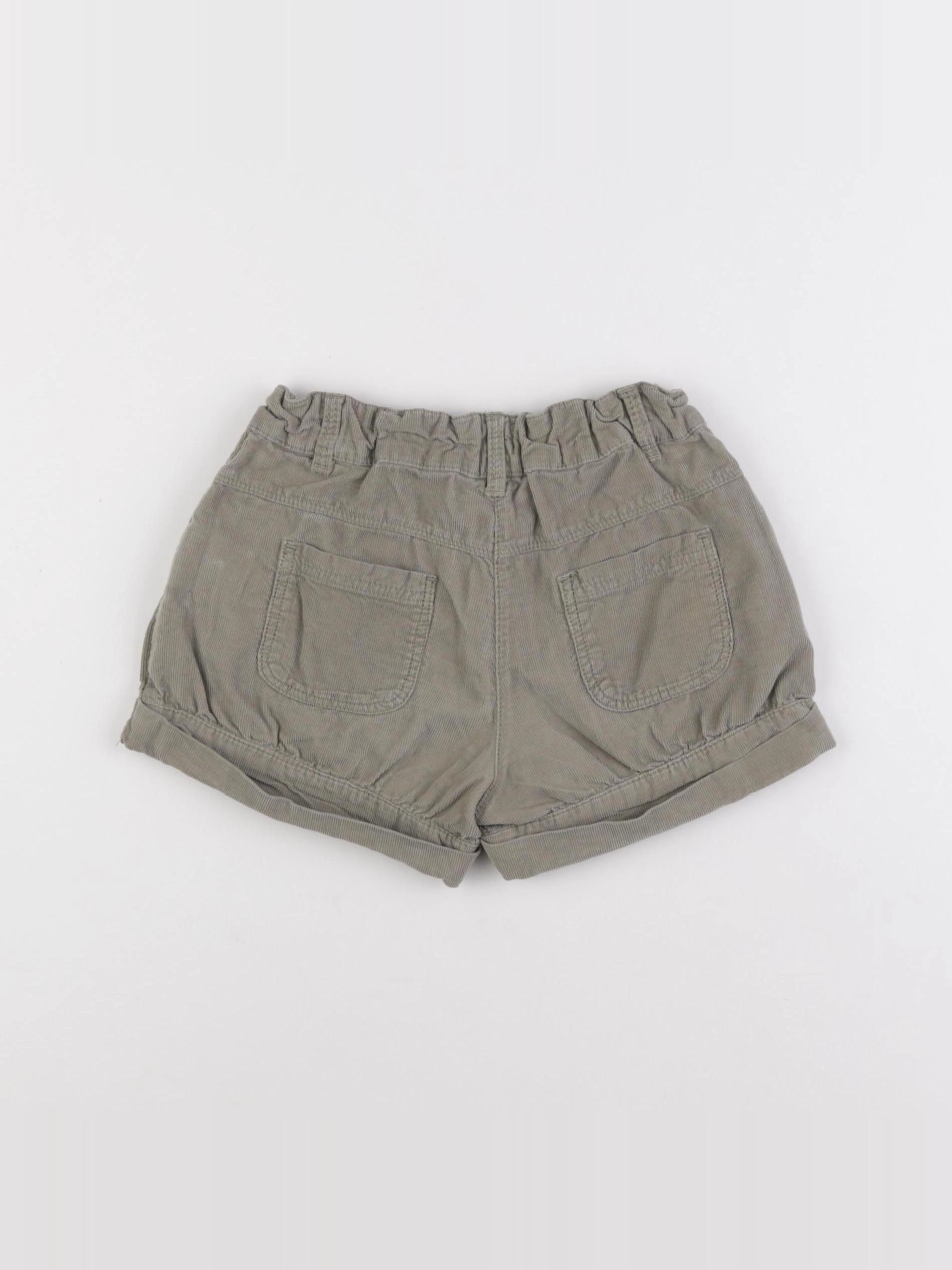 Vertbaudet - short vert - 6 ans