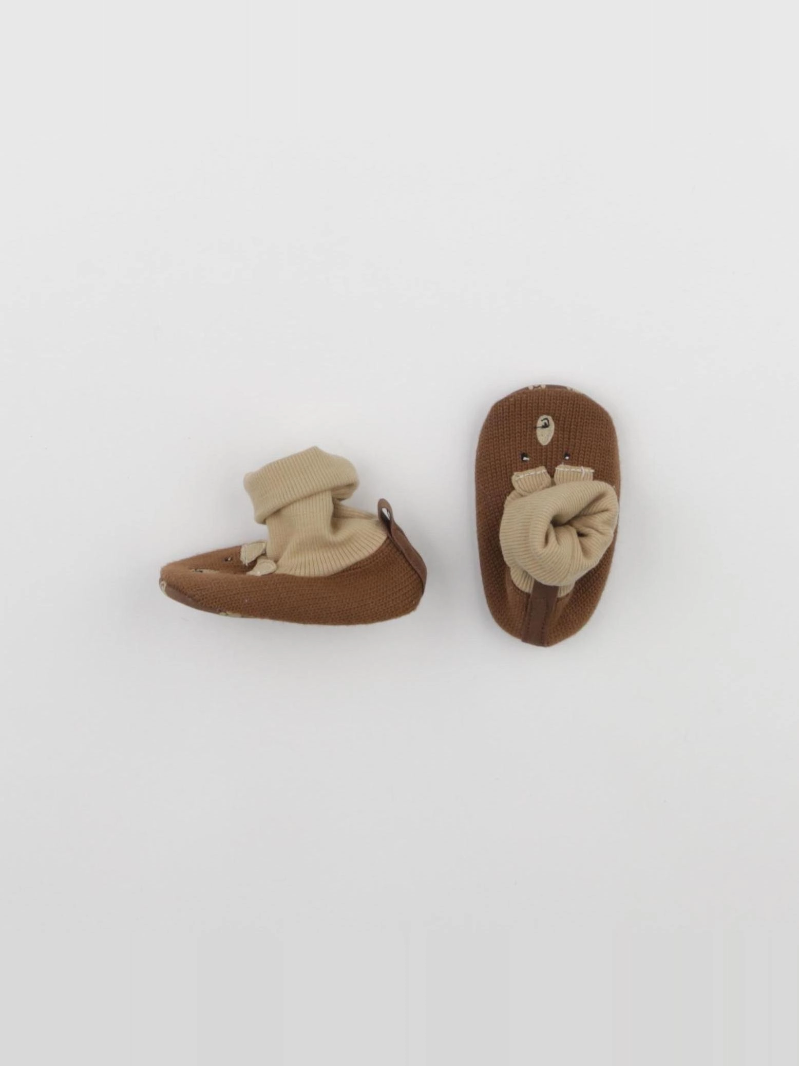 Vertbaudet - chaussons marron - pointure 19
