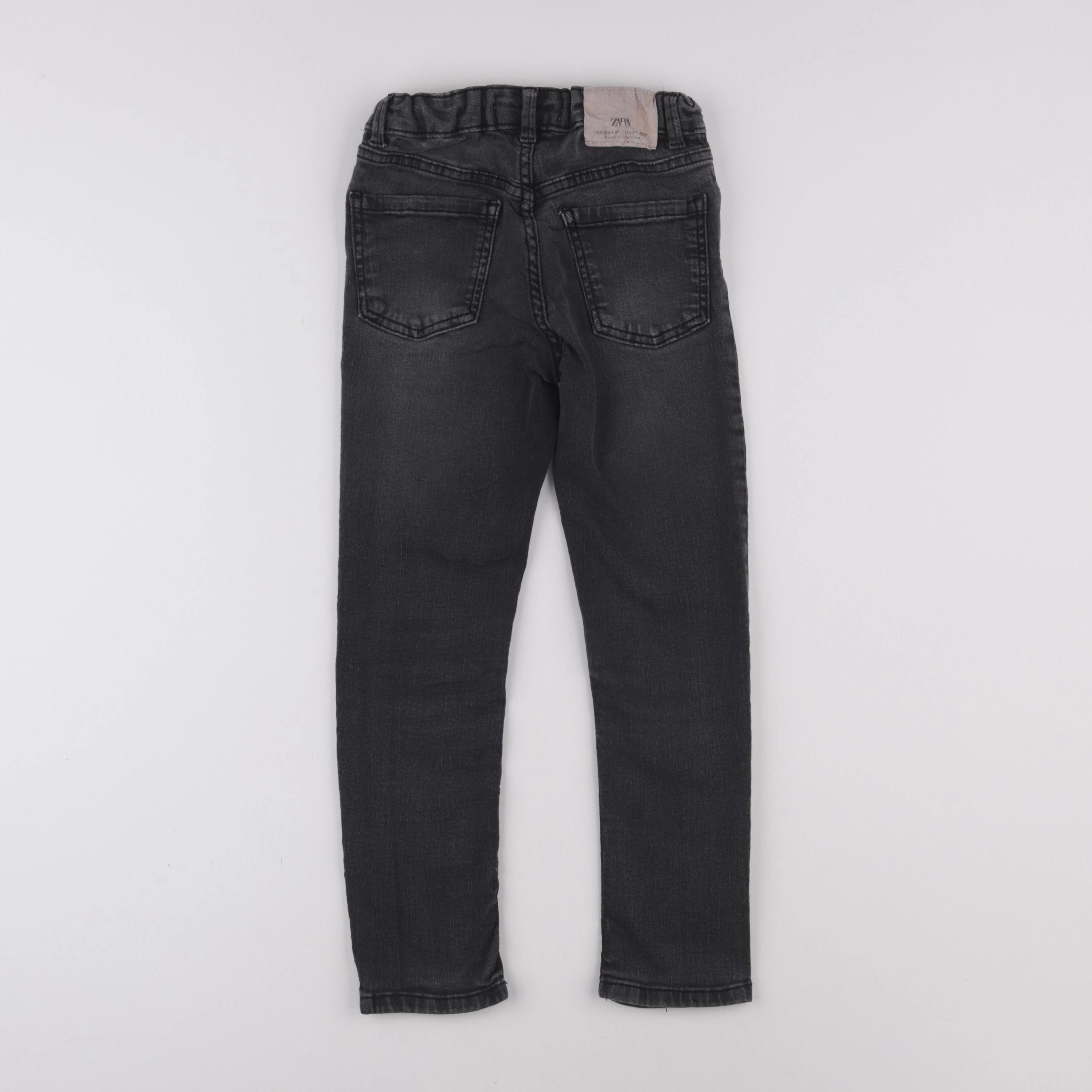 Zara - jean gris - 8 ans
