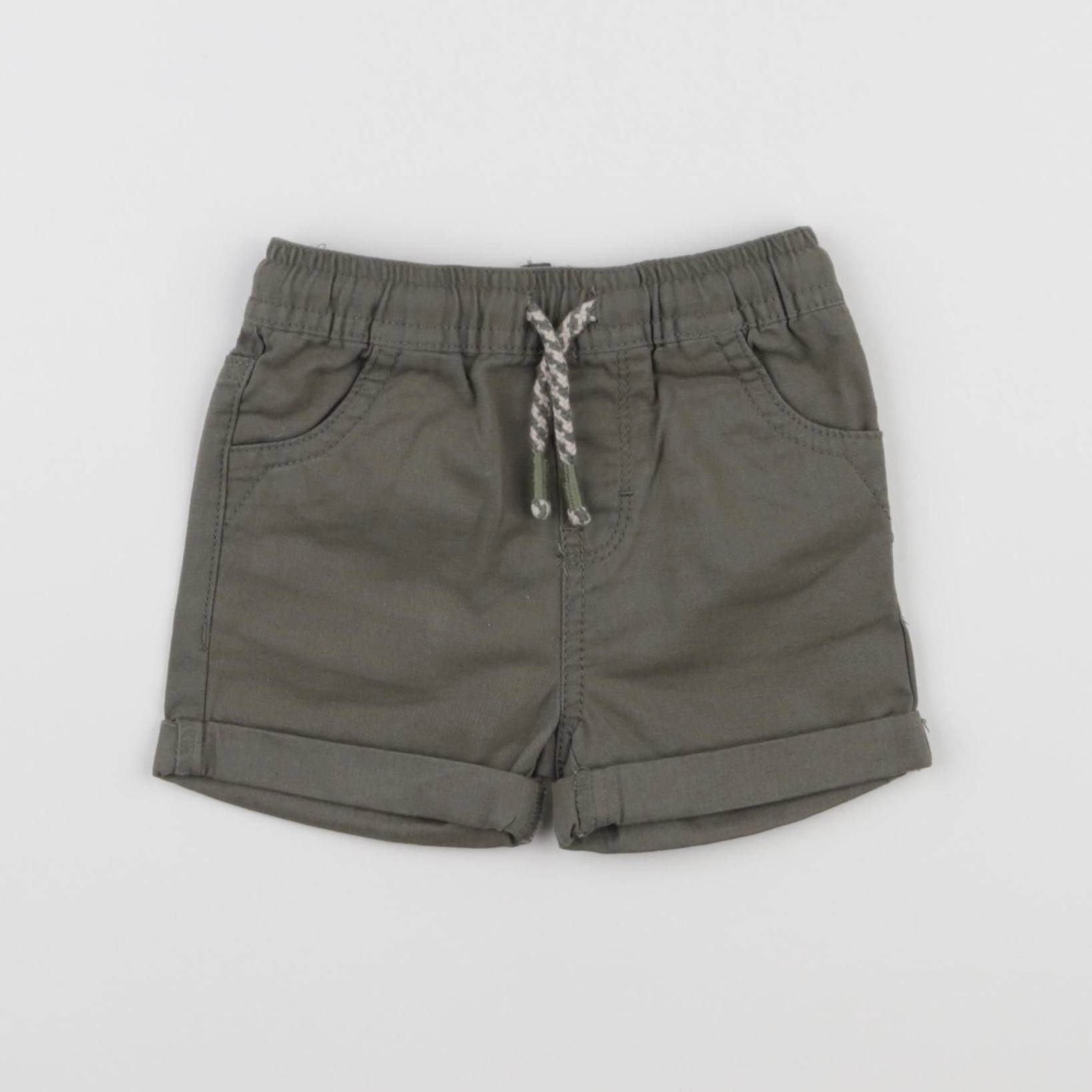 Vertbaudet - short vert - 12 mois