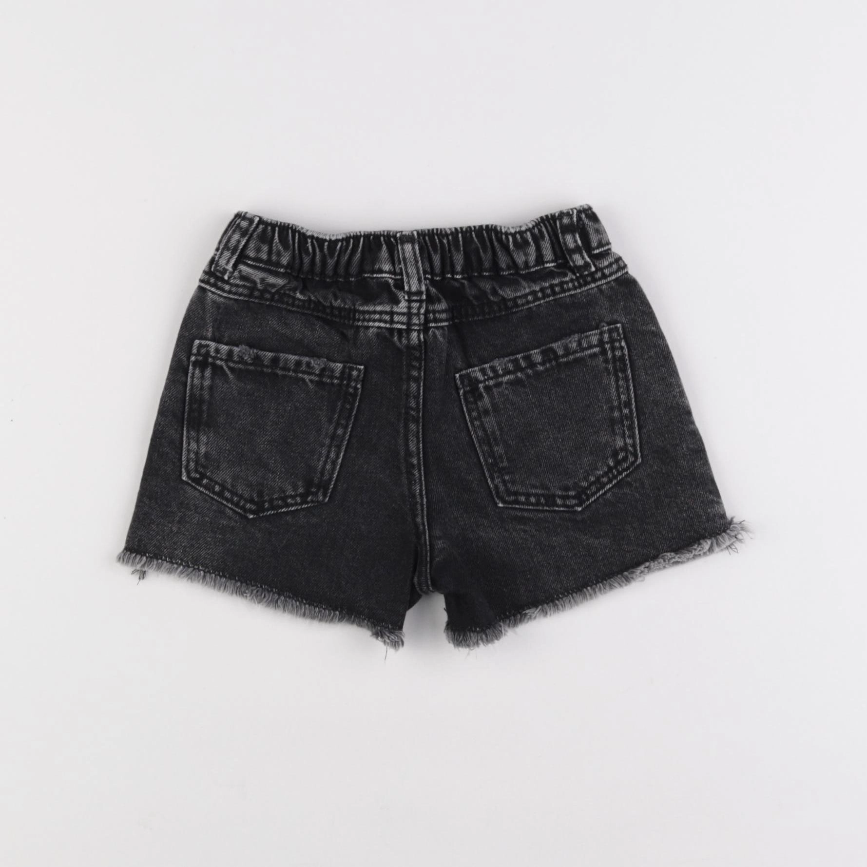 Zara - short noir - 12/18 mois
