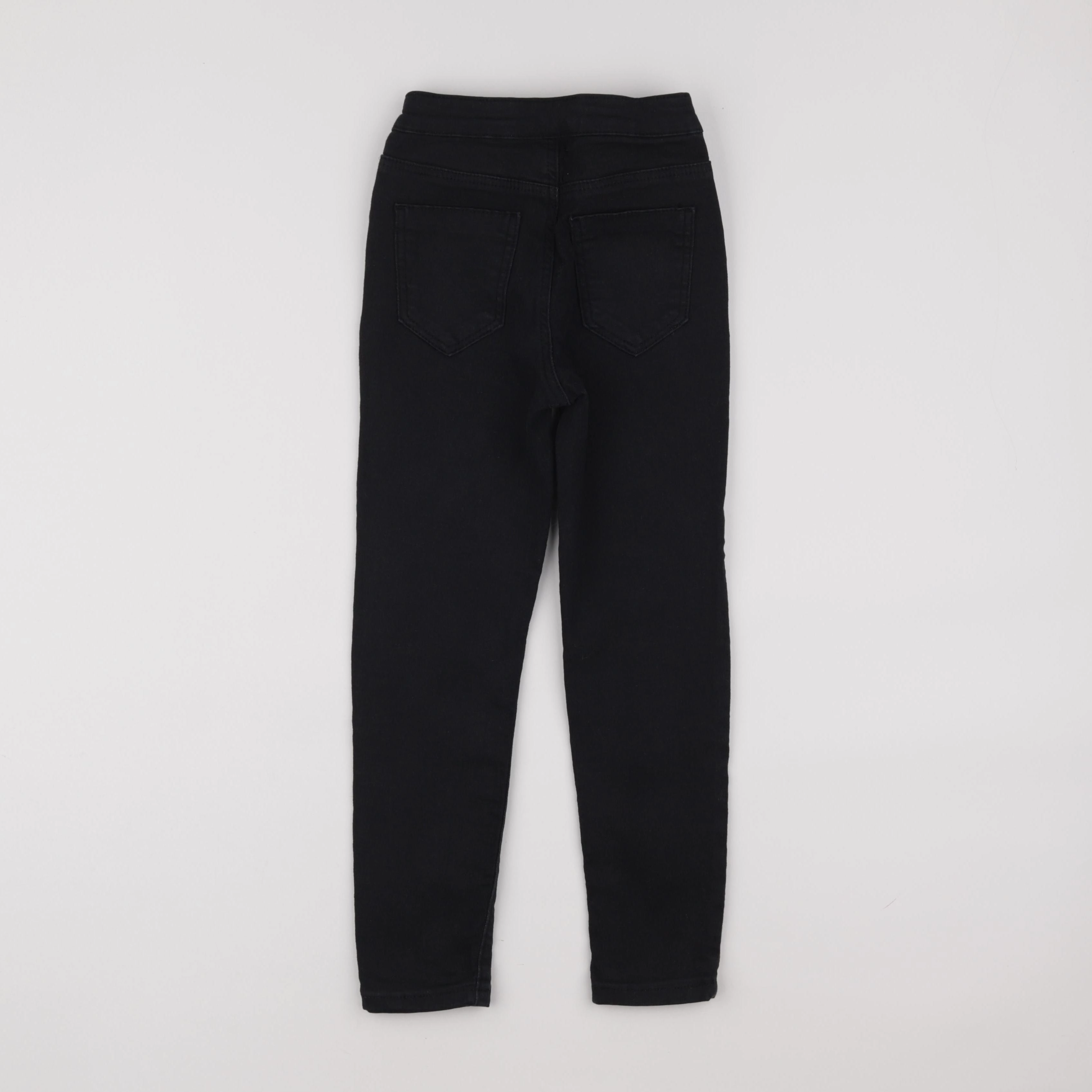 Zara - jean noir - 7 ans