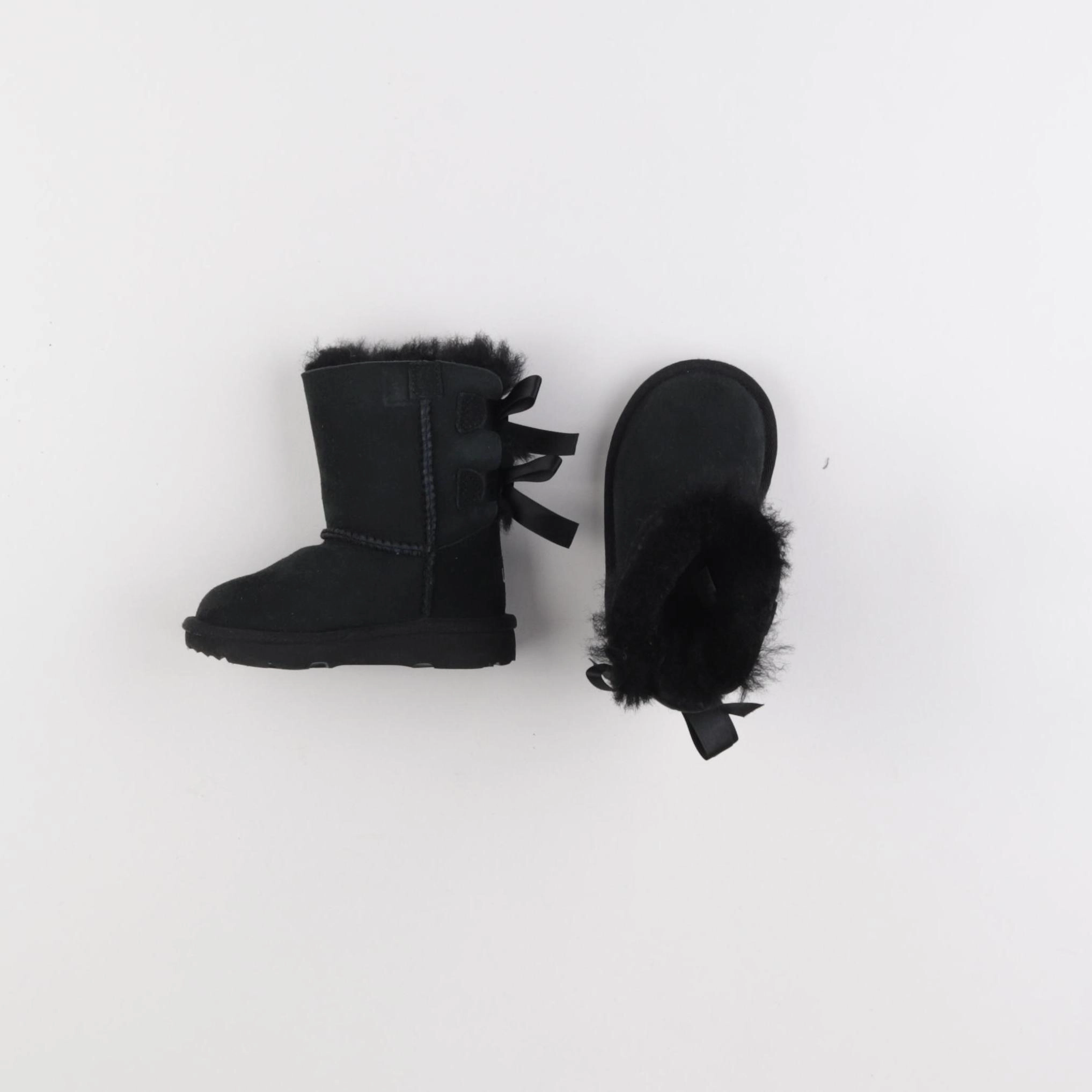UGG - bottes noir - pointure 22