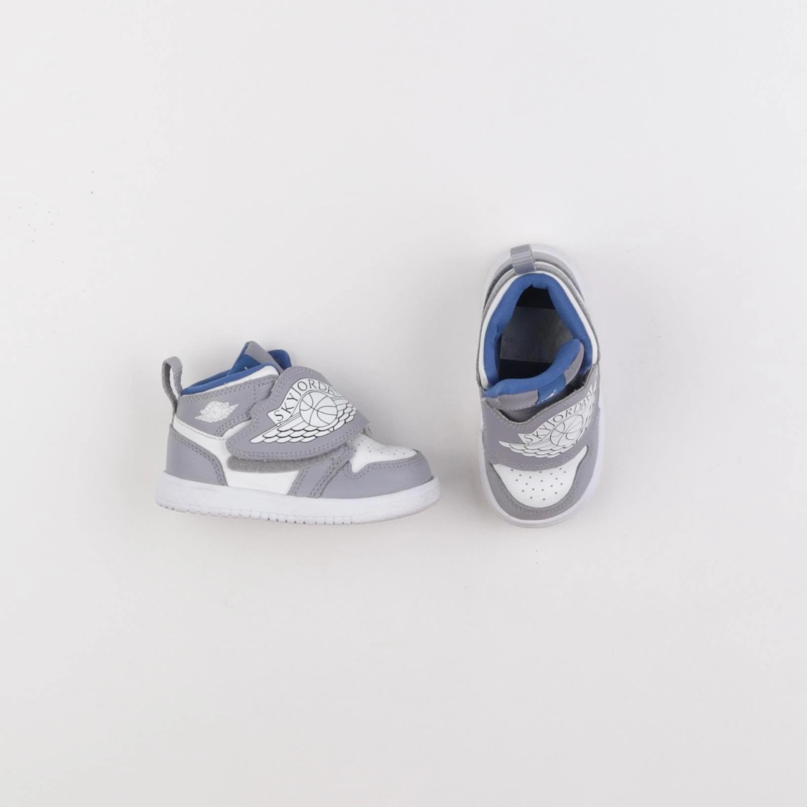 Nike - baskets gris - pointure 22