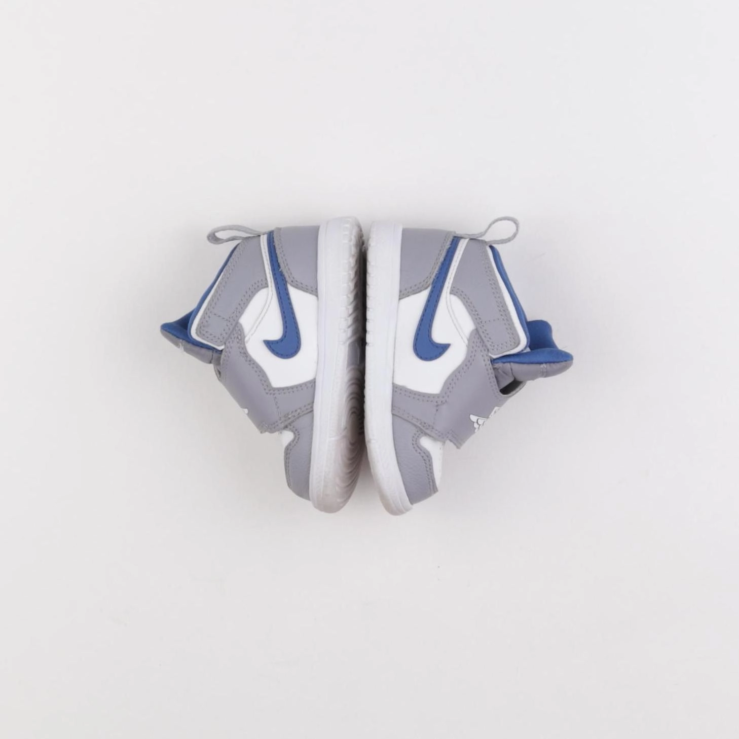 Nike - baskets gris - pointure 22
