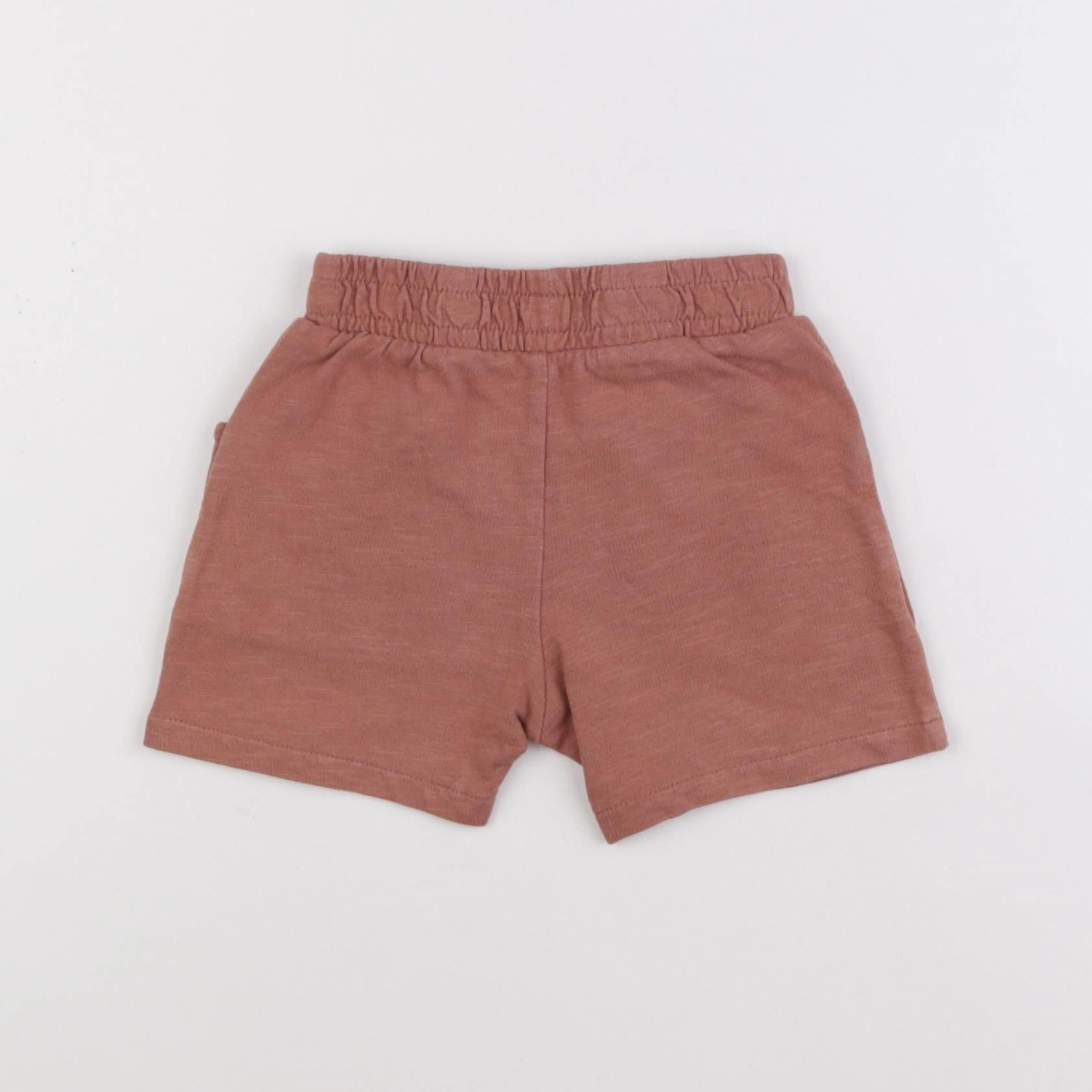 Vertbaudet - short rouge - 18 mois