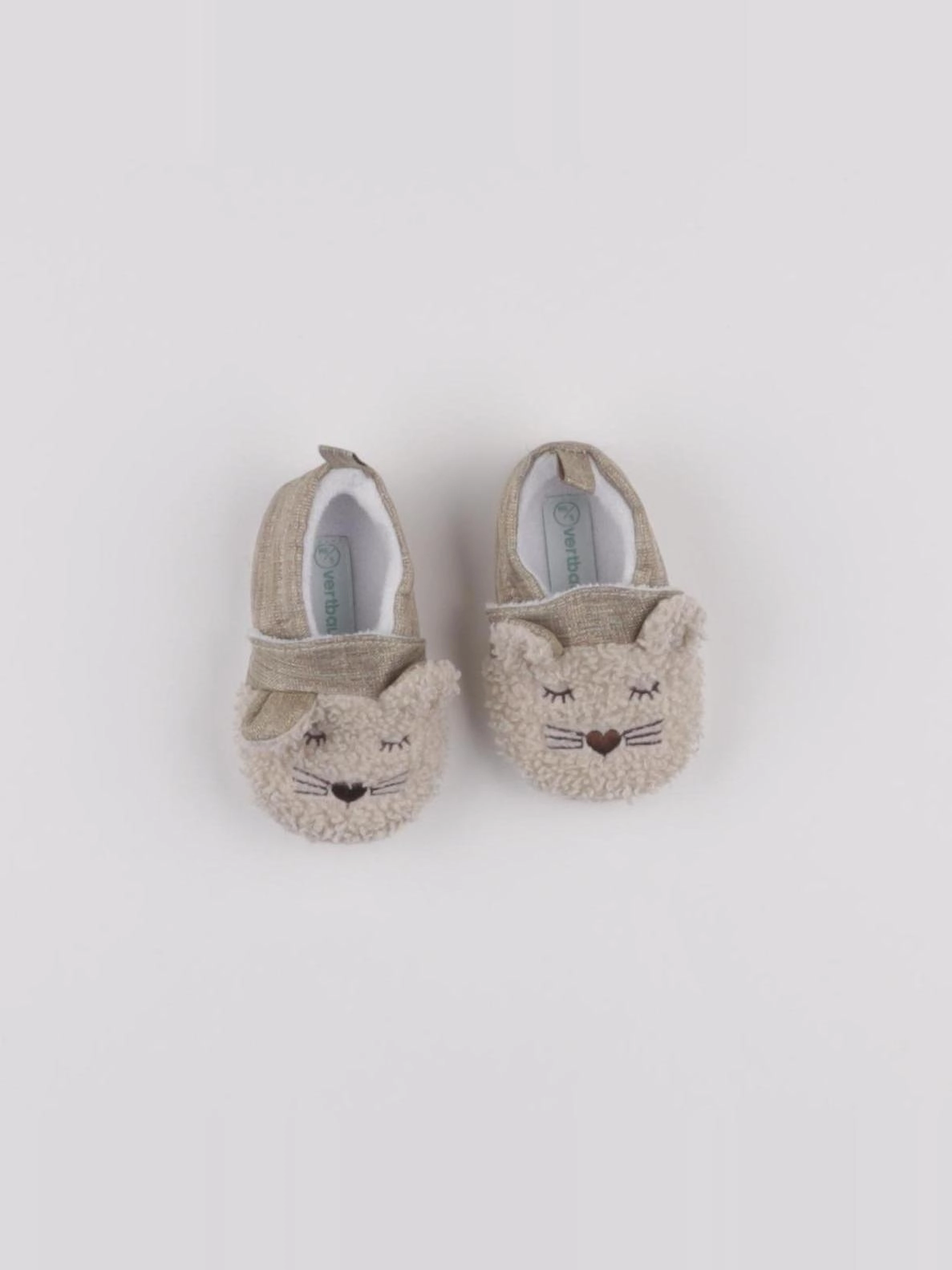 Vertbaudet - chaussons beige - pointure 18