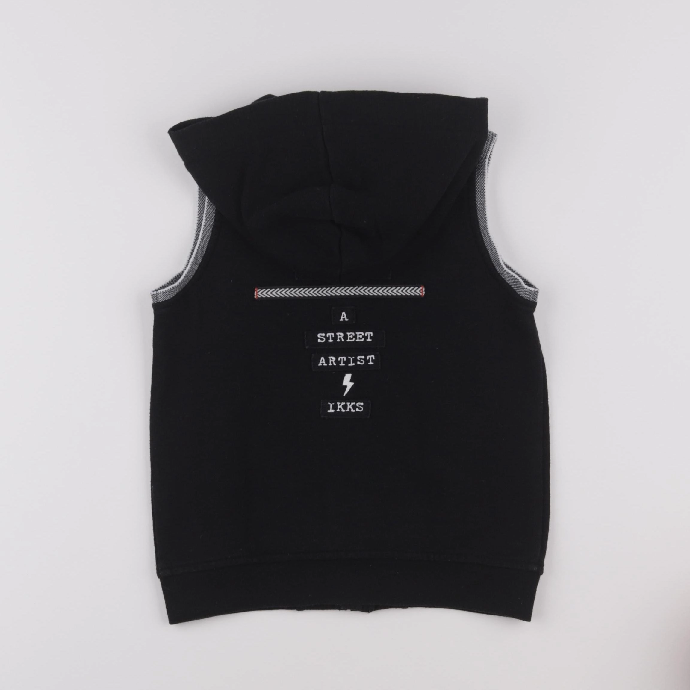 IKKS - gilet noir - 4 ans