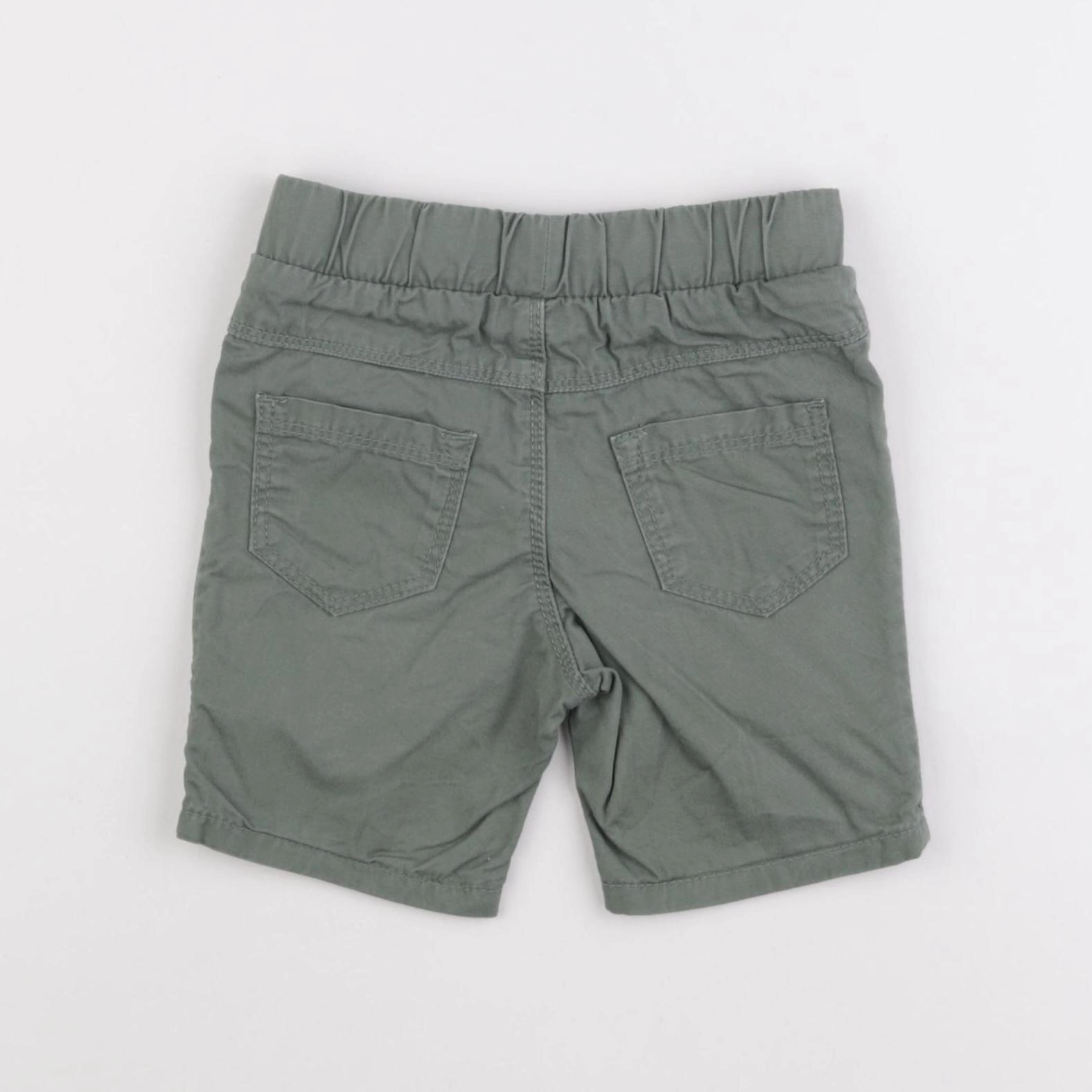 Tape à l'oeil - short vert - 18 mois