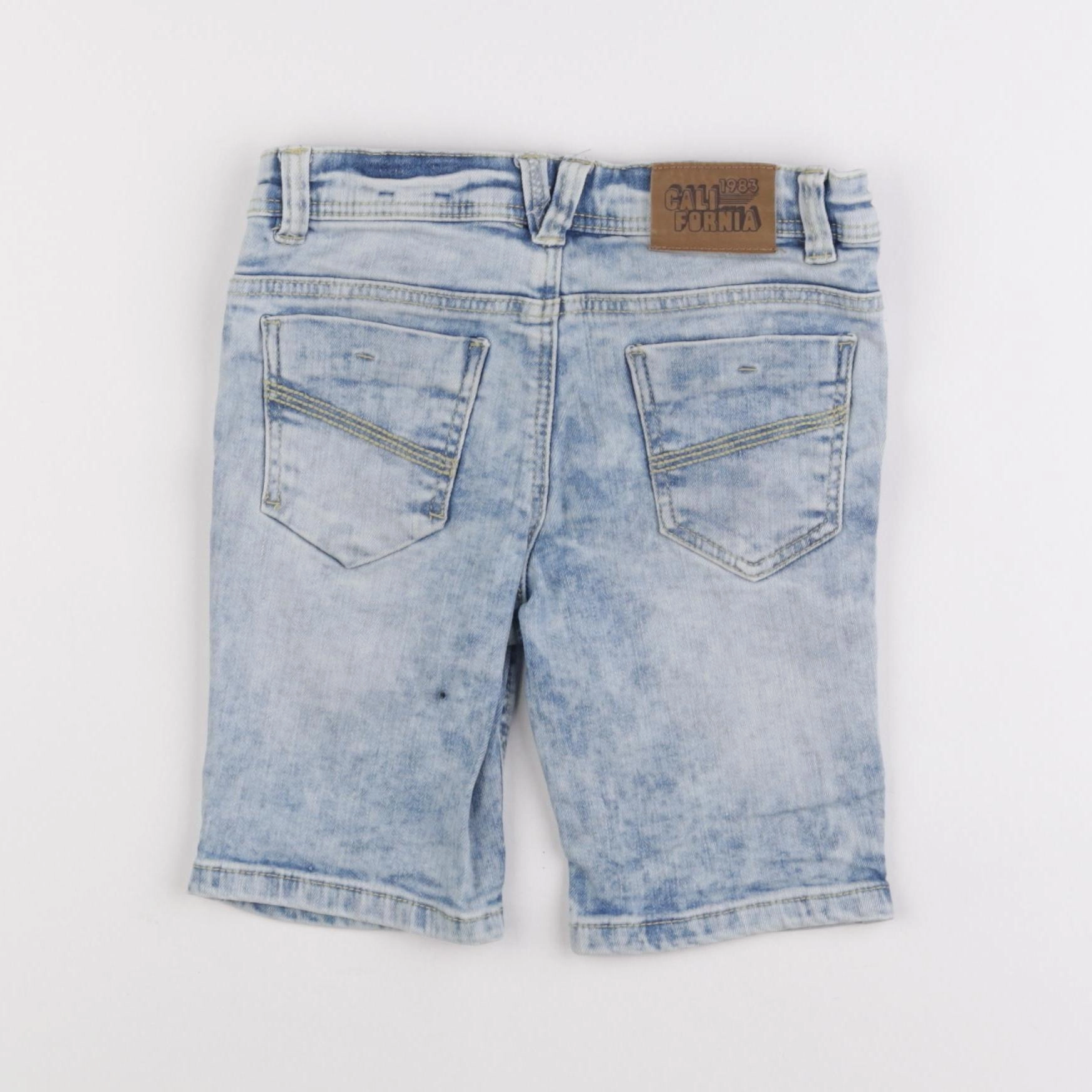 Tape à l'oeil - short bleu - 4 ans