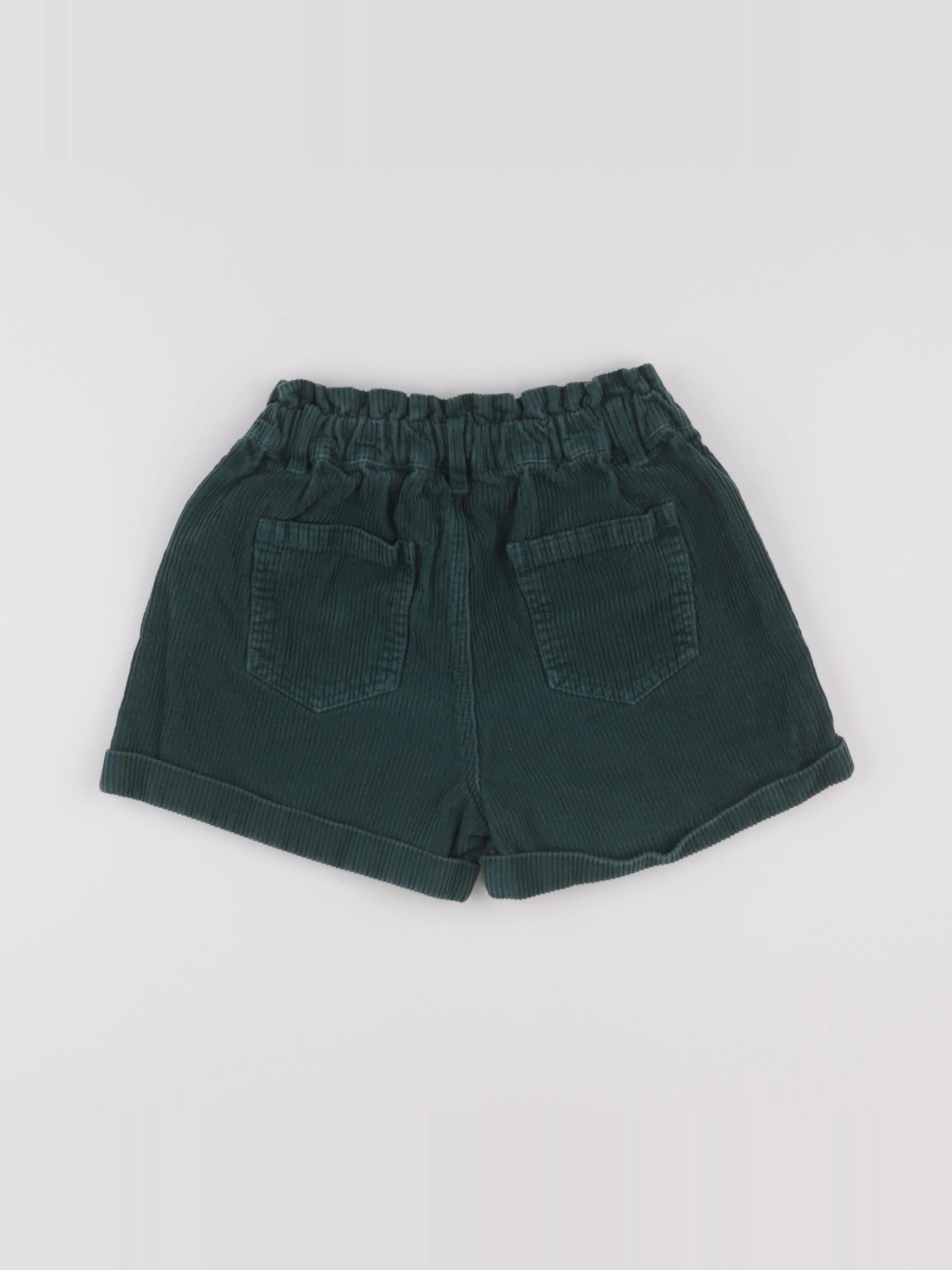 Vertbaudet - short vert - 7 ans
